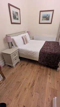 Double bed in bedroom