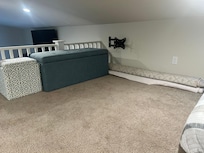 No TV in loft.