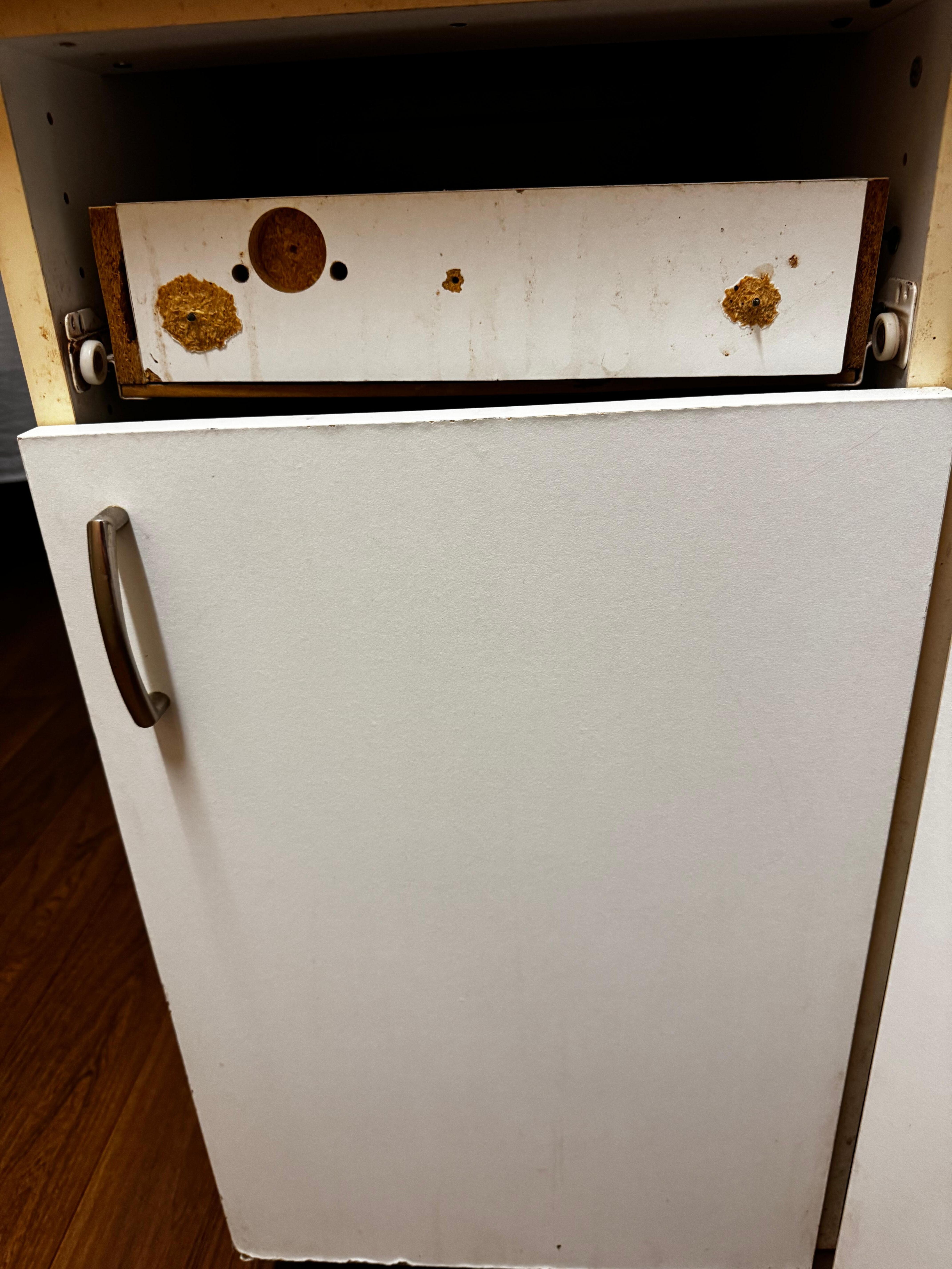 Kitchen cabinet door 