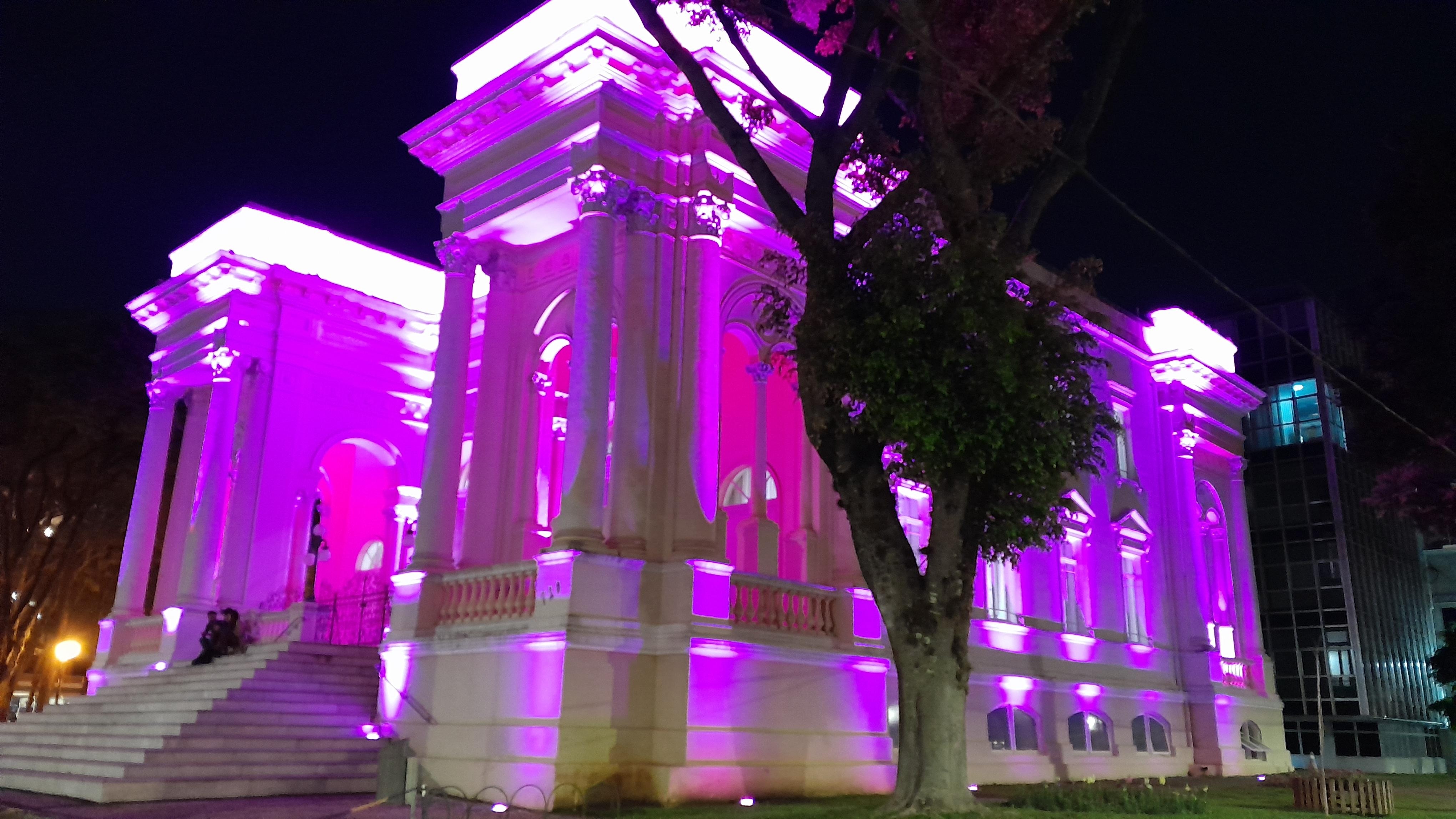 Câmara em frente o shopping estação 