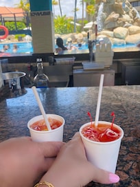 Pool bar