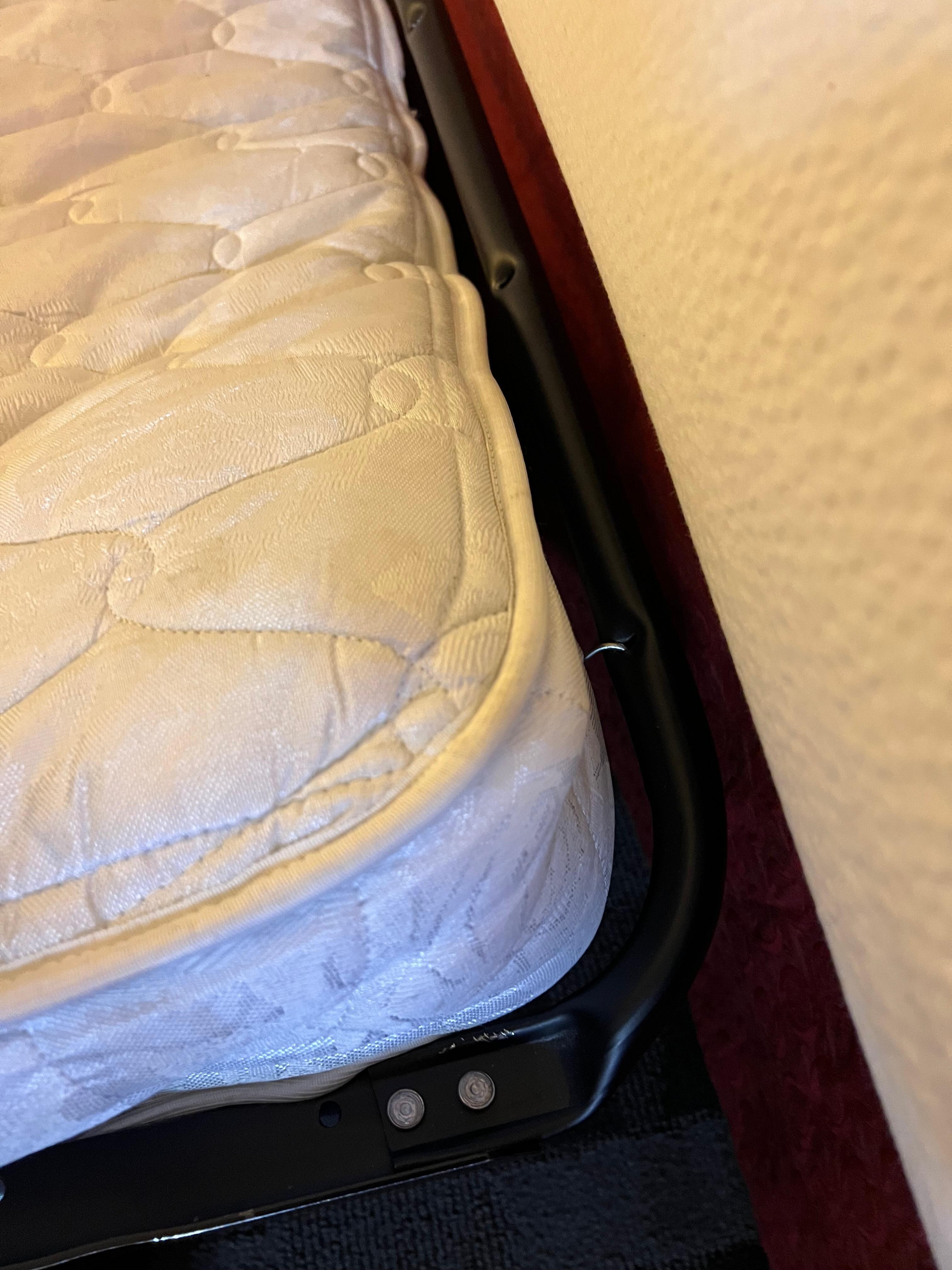 No mattress support 2