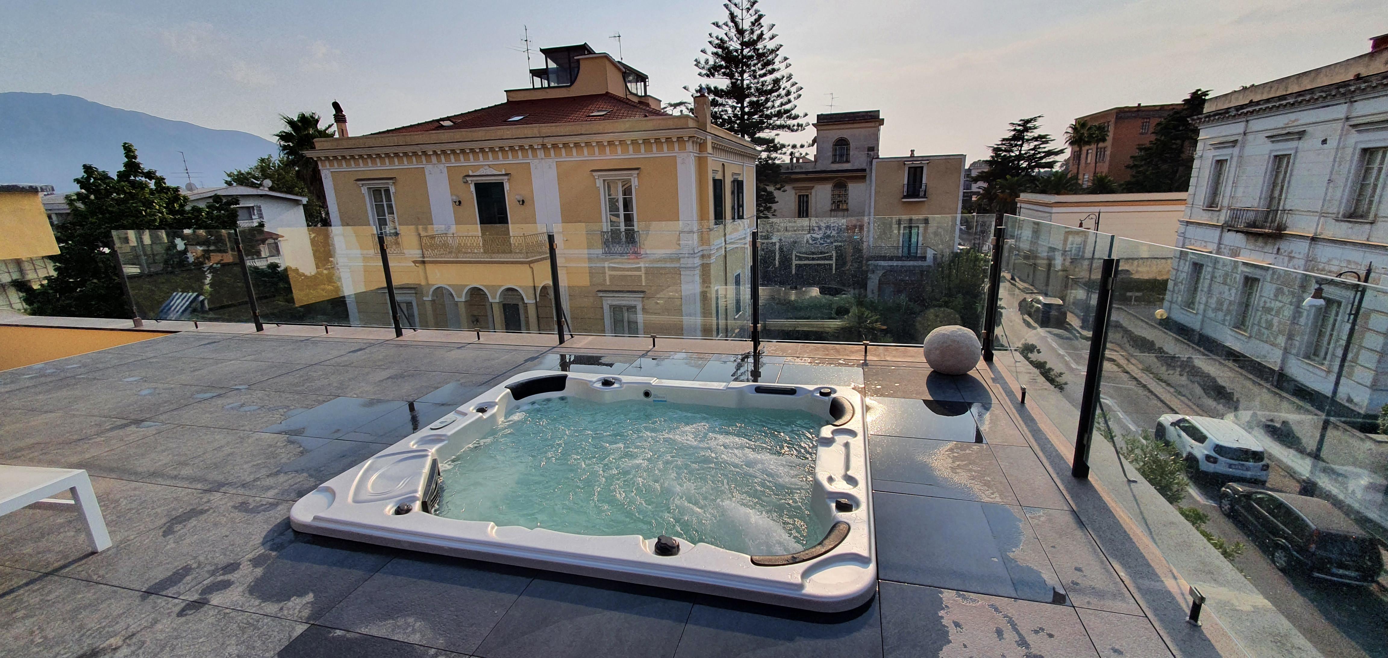 Rooftop jacuzzi