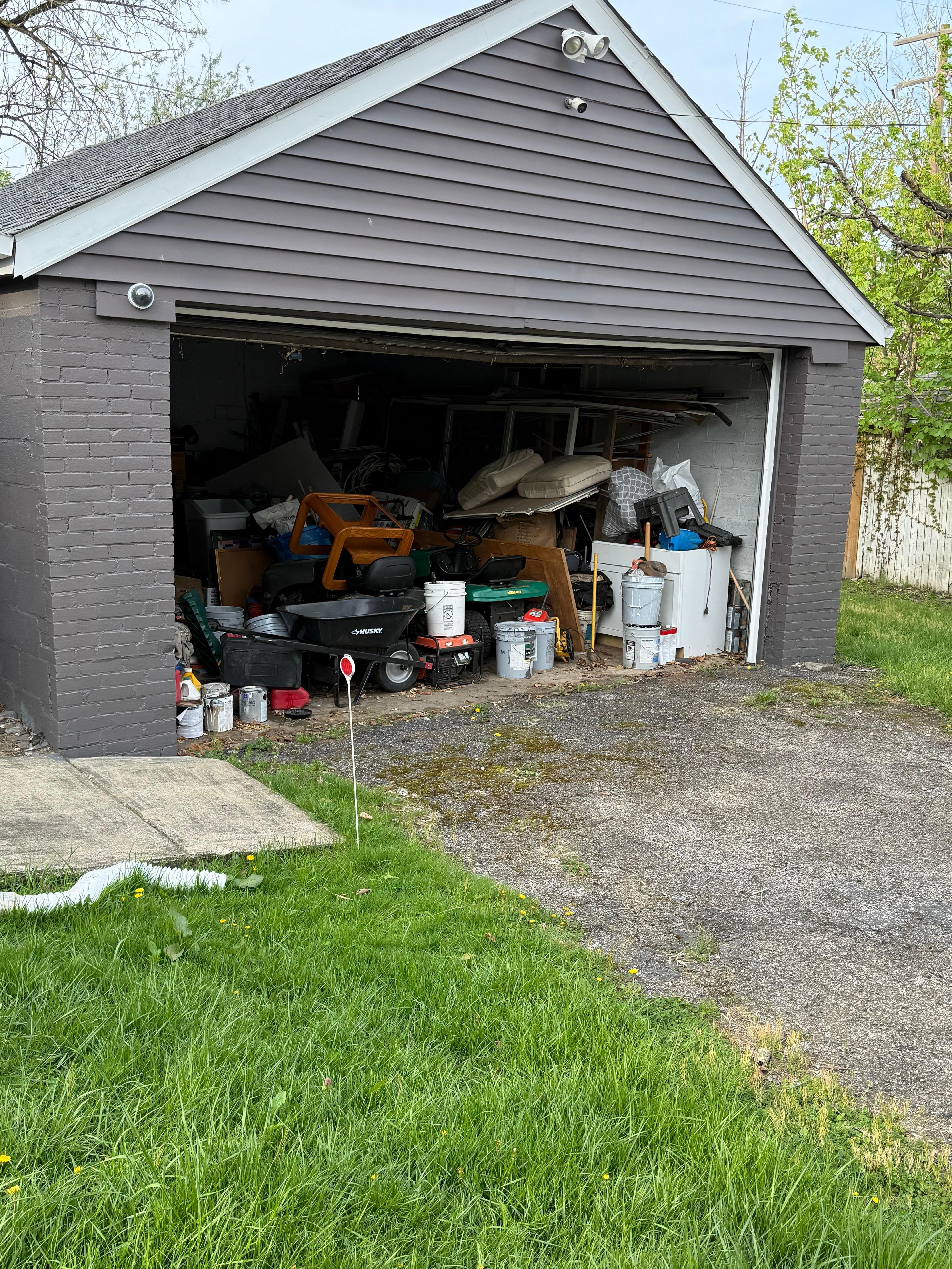 Welcome view of garage