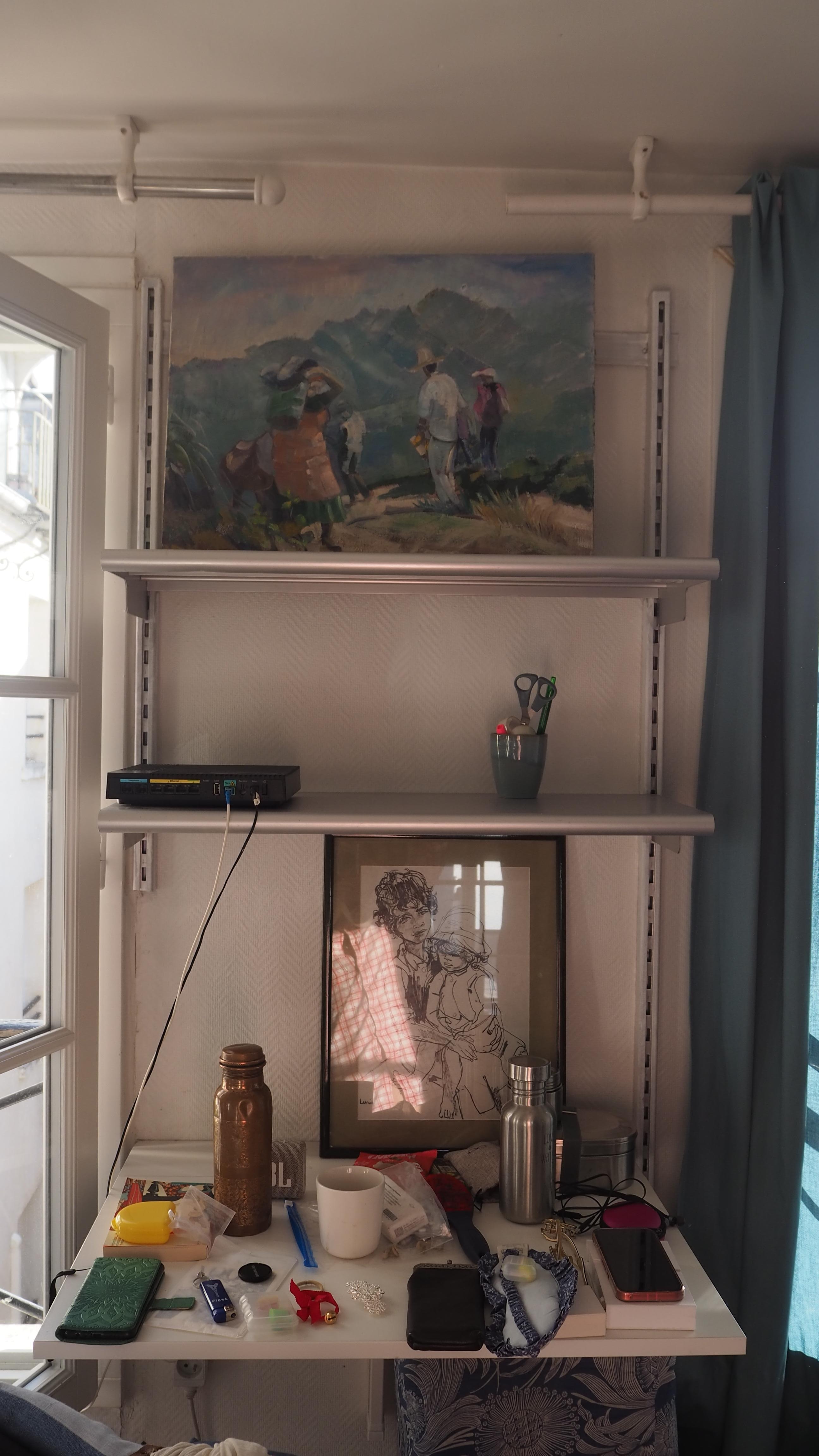 Schreibtisch mit schönen Bildern 🧡