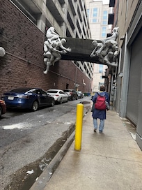 Picture of the alleyway leading to the entrance - between a parking garage & a sushi restaurant (which was excellent by the way!)