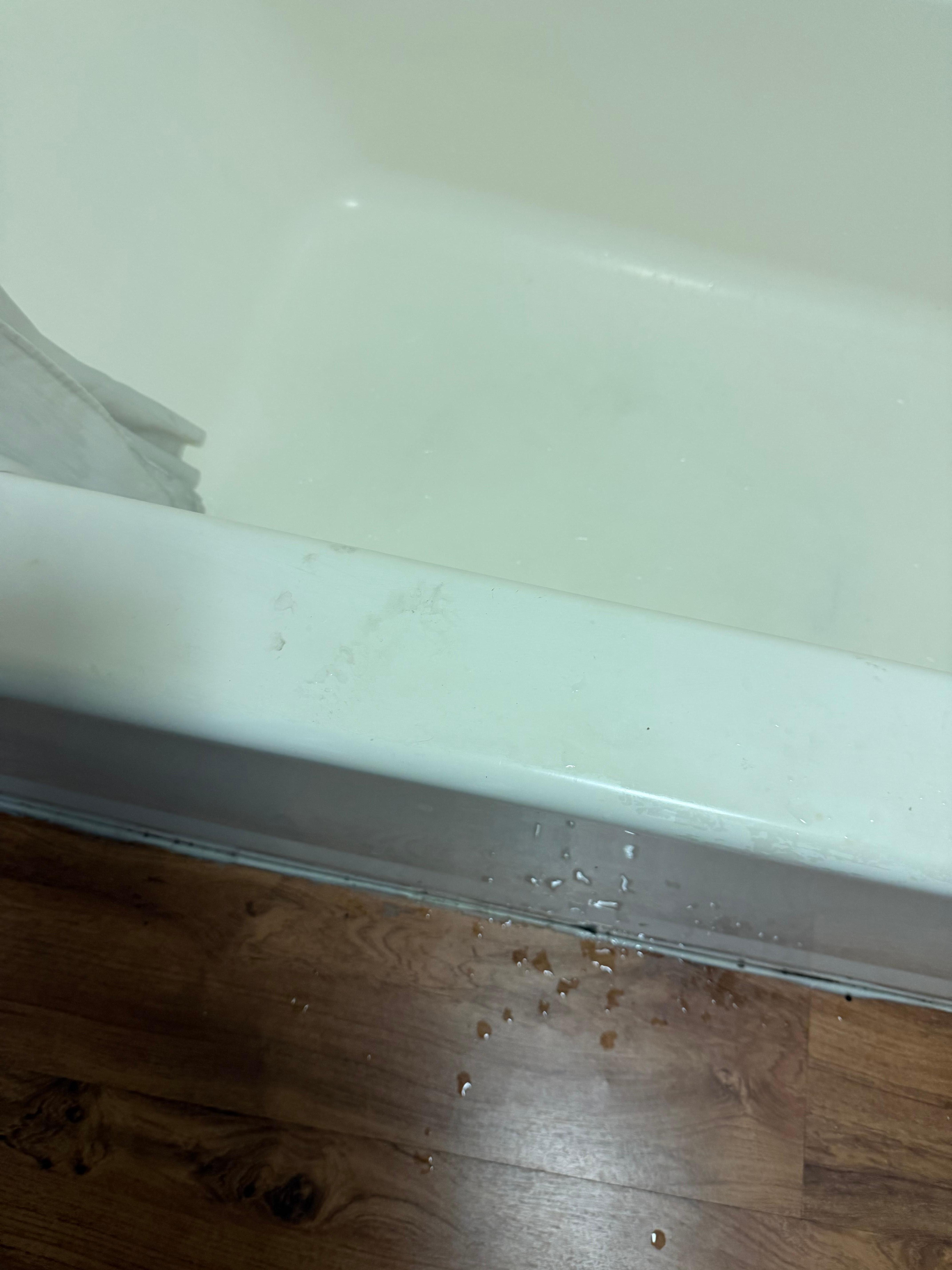 Dirty footprints on the tub