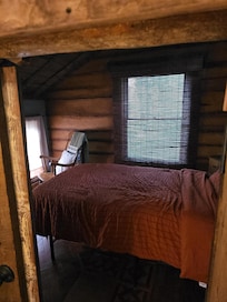 Cute little room with a comfy bed