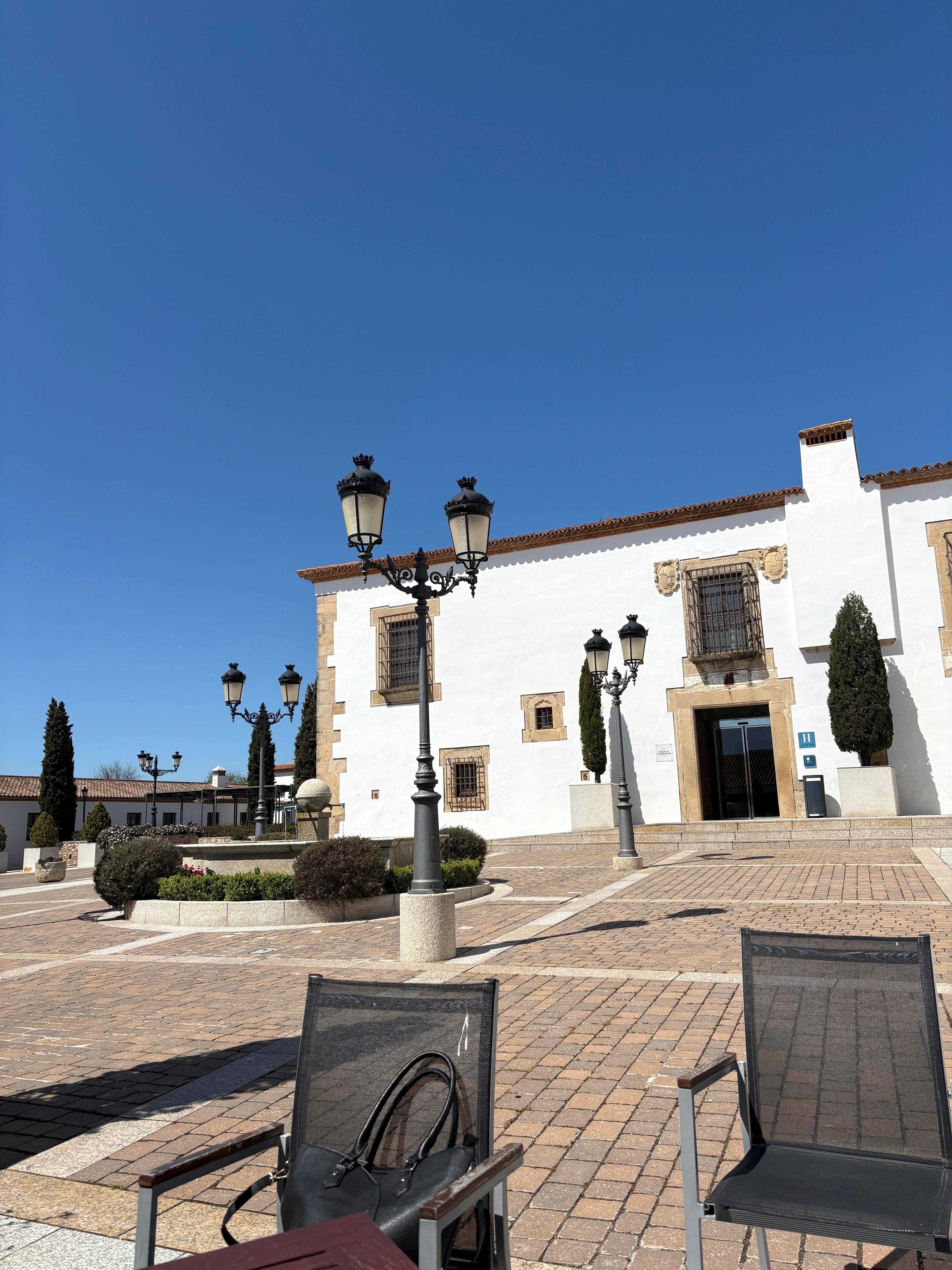 The plaza in front of the hotel