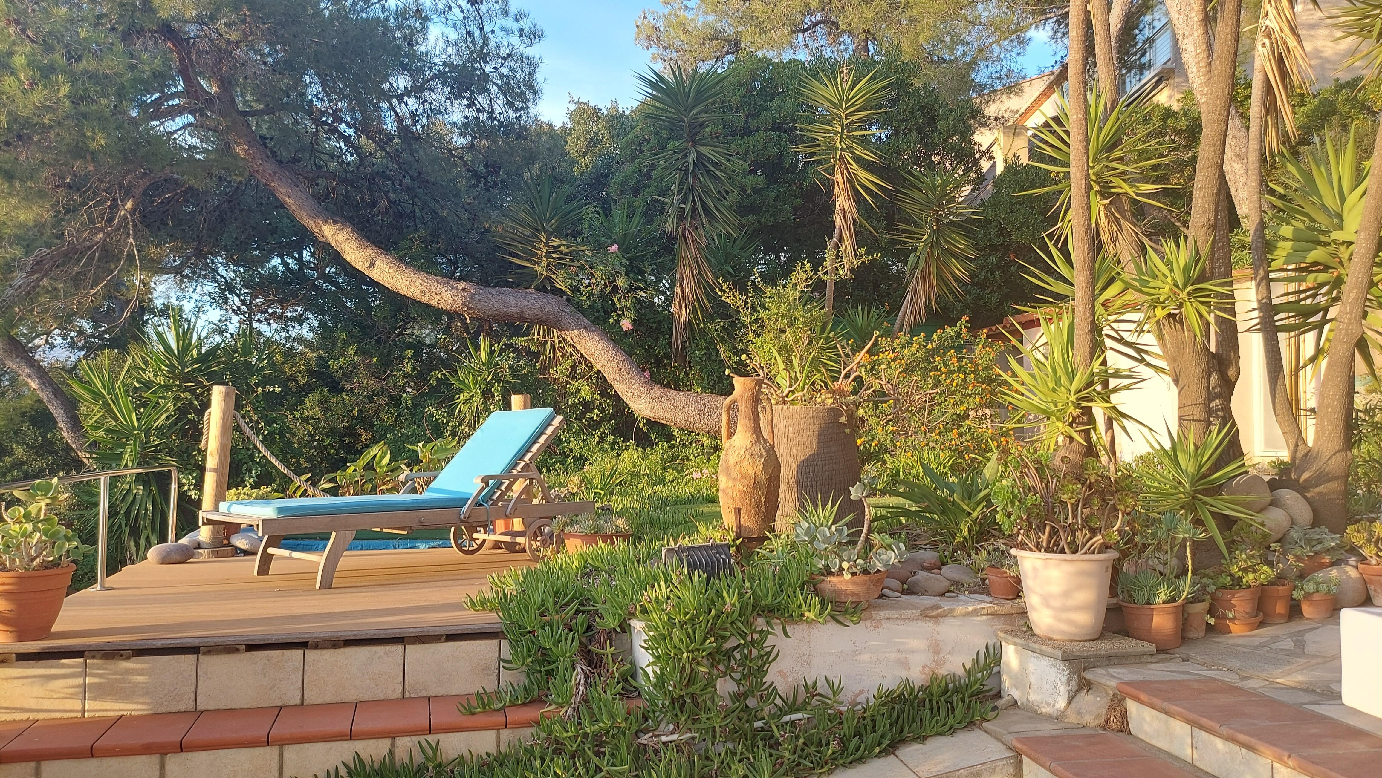 Liegestuhl für Sonnenbad