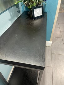 Dirty table by the elevator