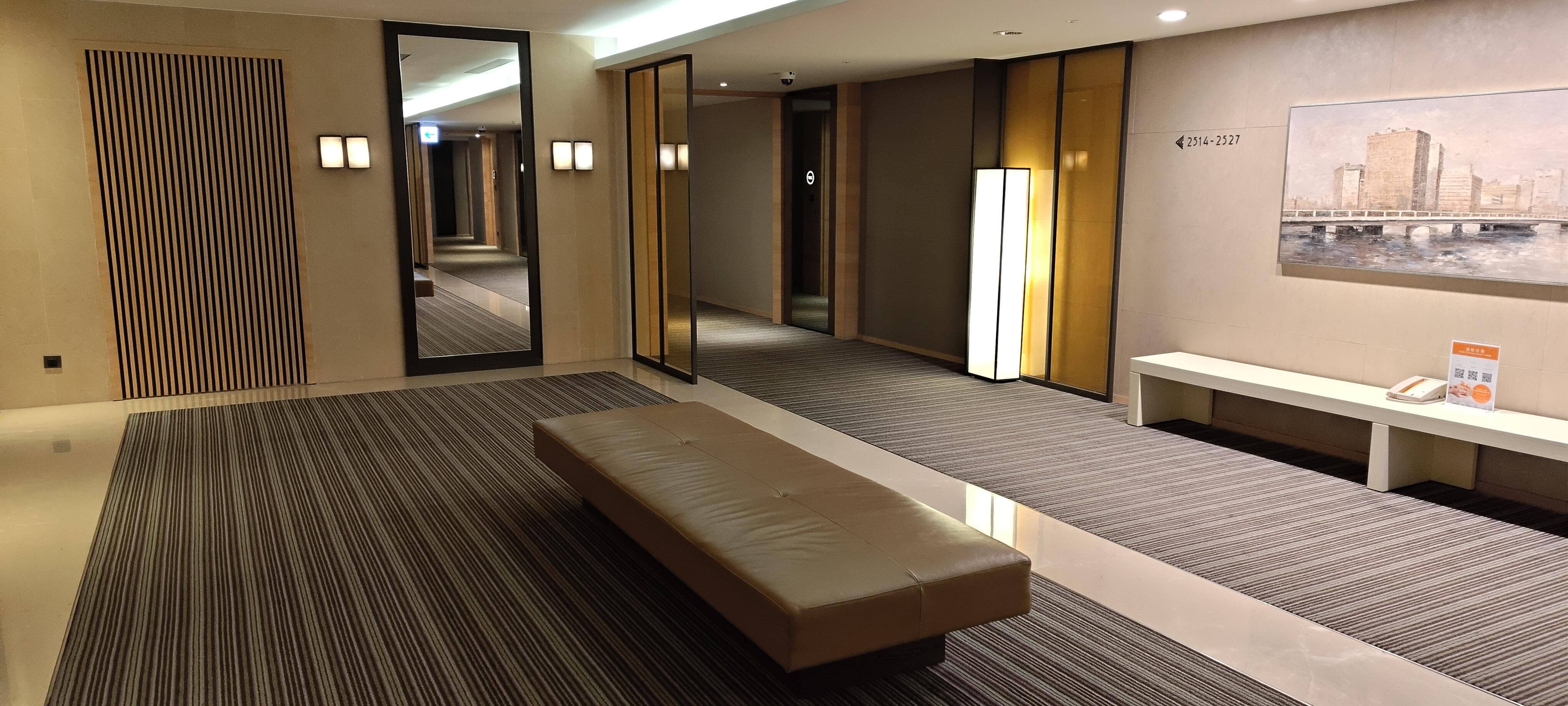 等候升降機環境舒適