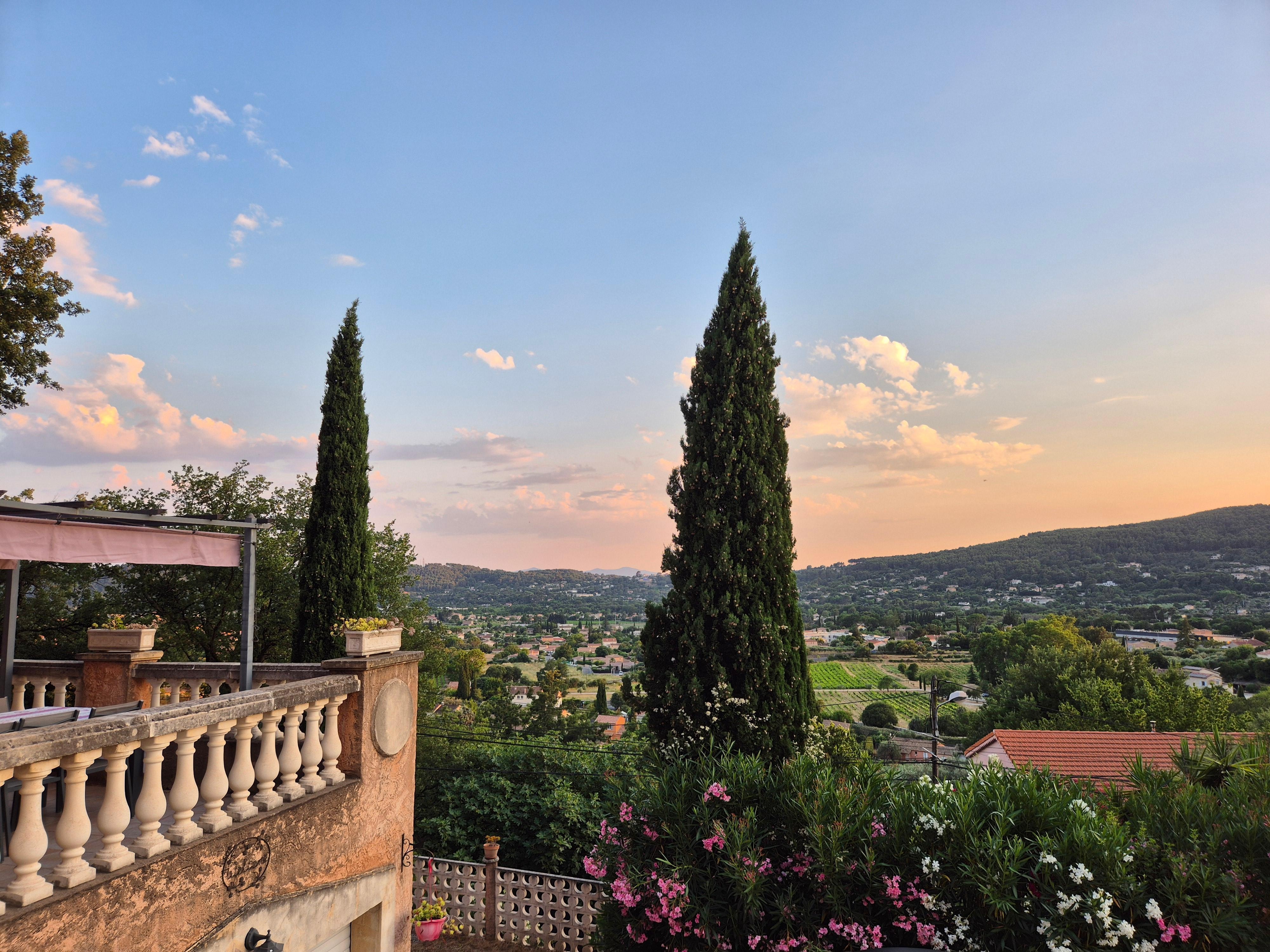 Vom Ferienhaus eine tolle Aussicht über Draguignan.