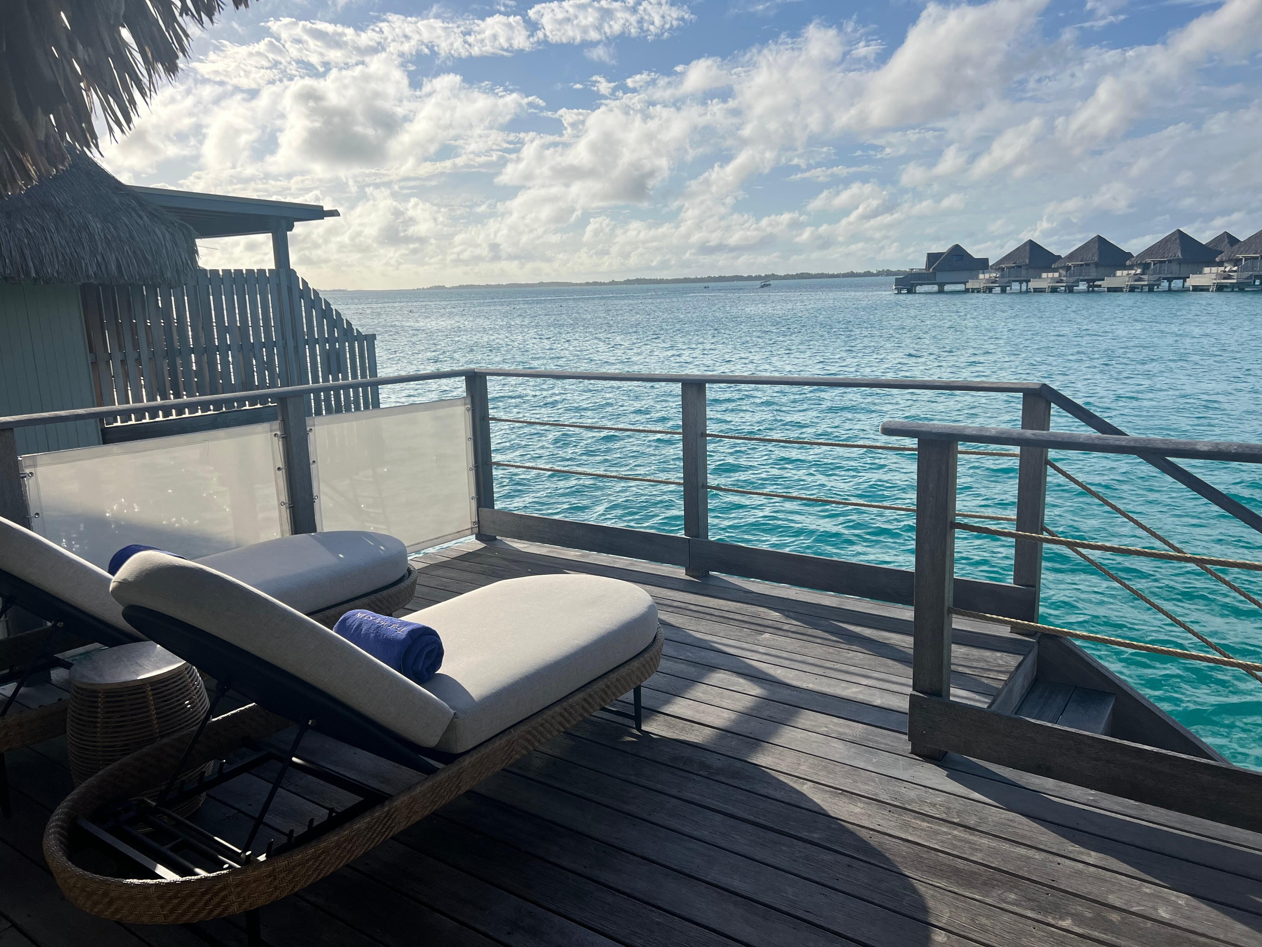 Bungalow mit Blick auf die Lagune