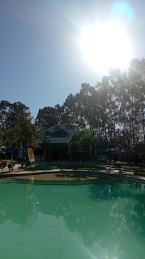 Área da piscina perto do Restaurante