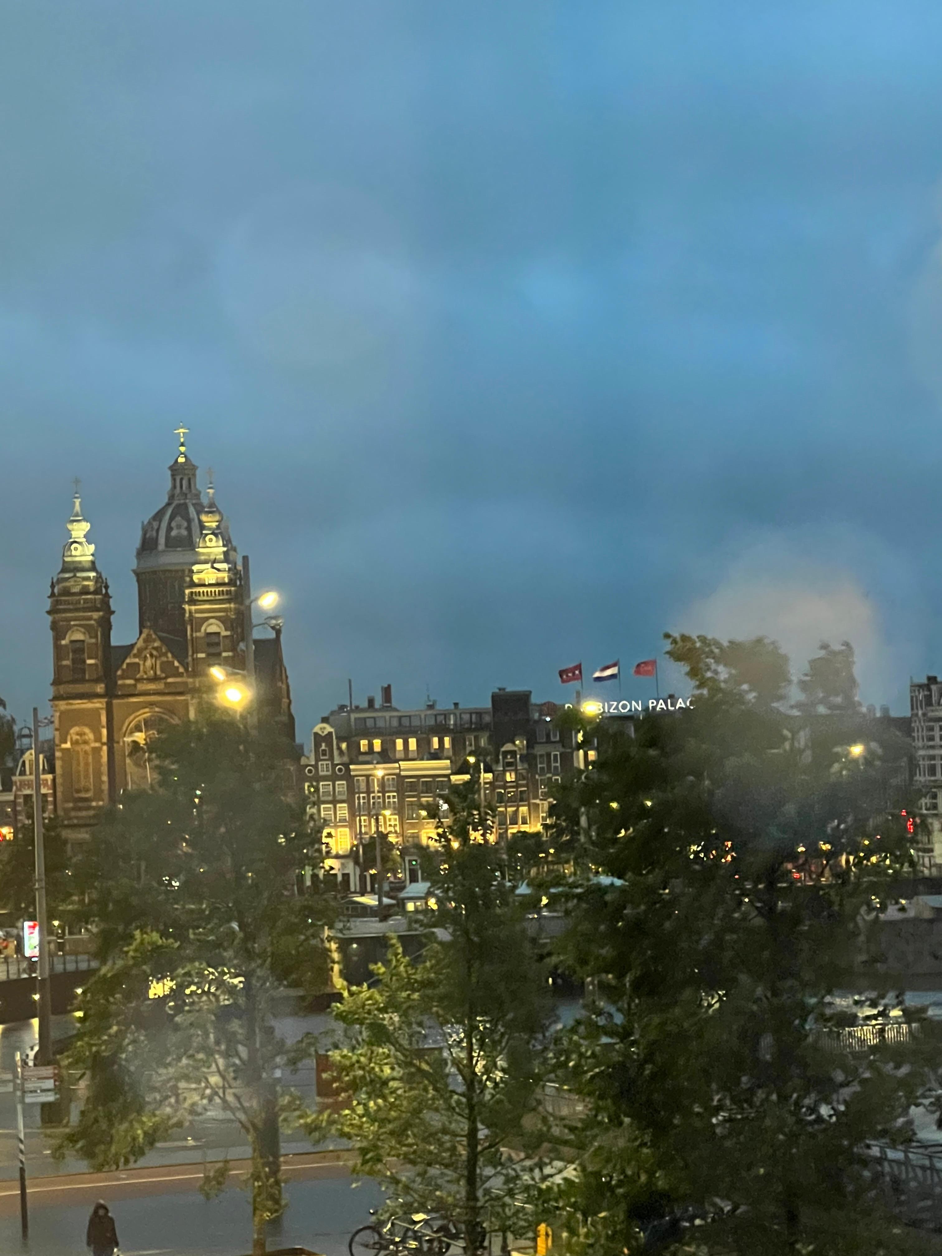 La vista desde mi cuarto espectacular 