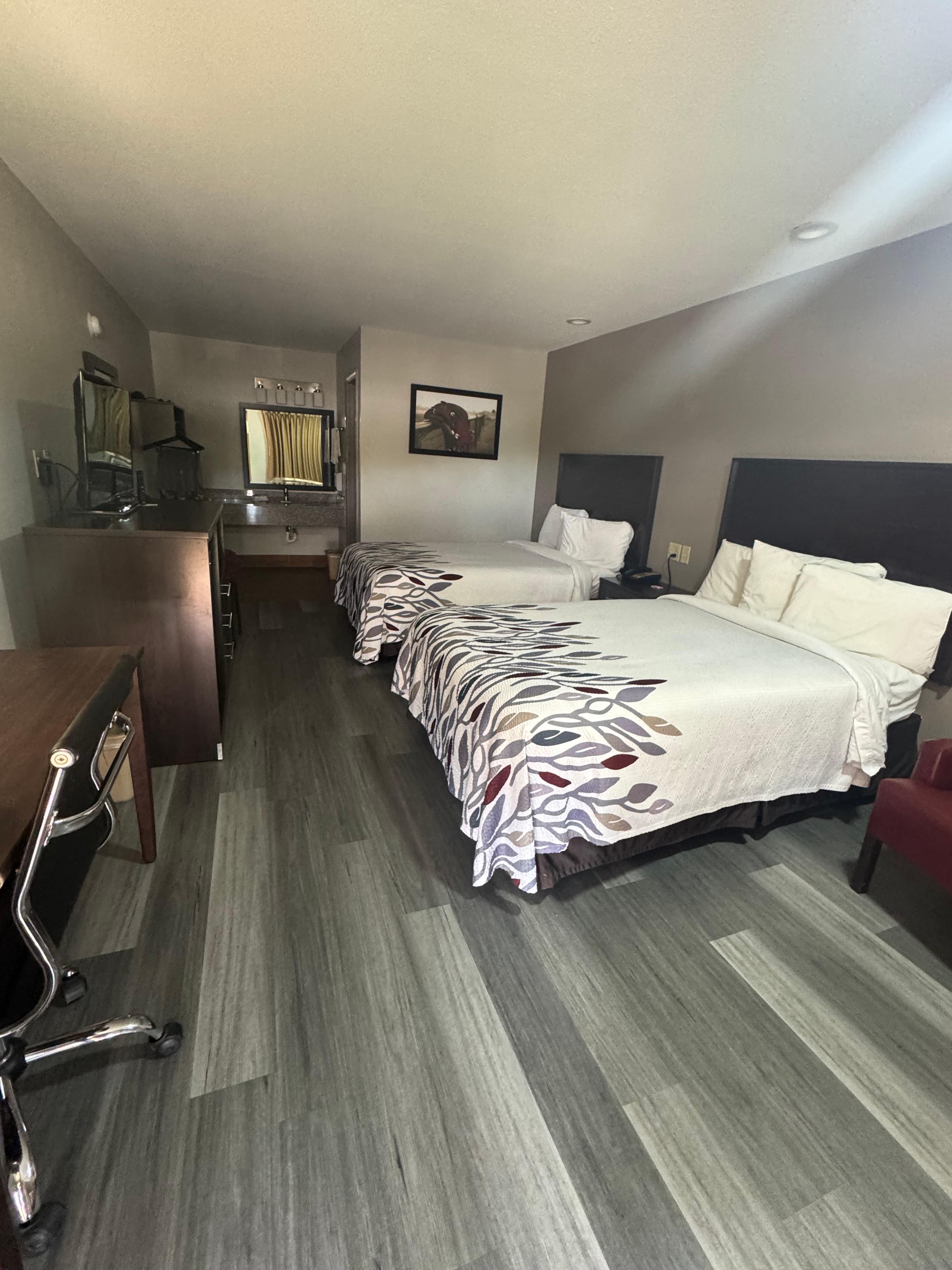 Next day after housekeeping refreshed our room. Very clean. 
