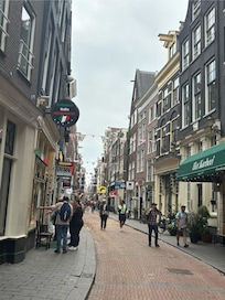 Rue de l’hôtel