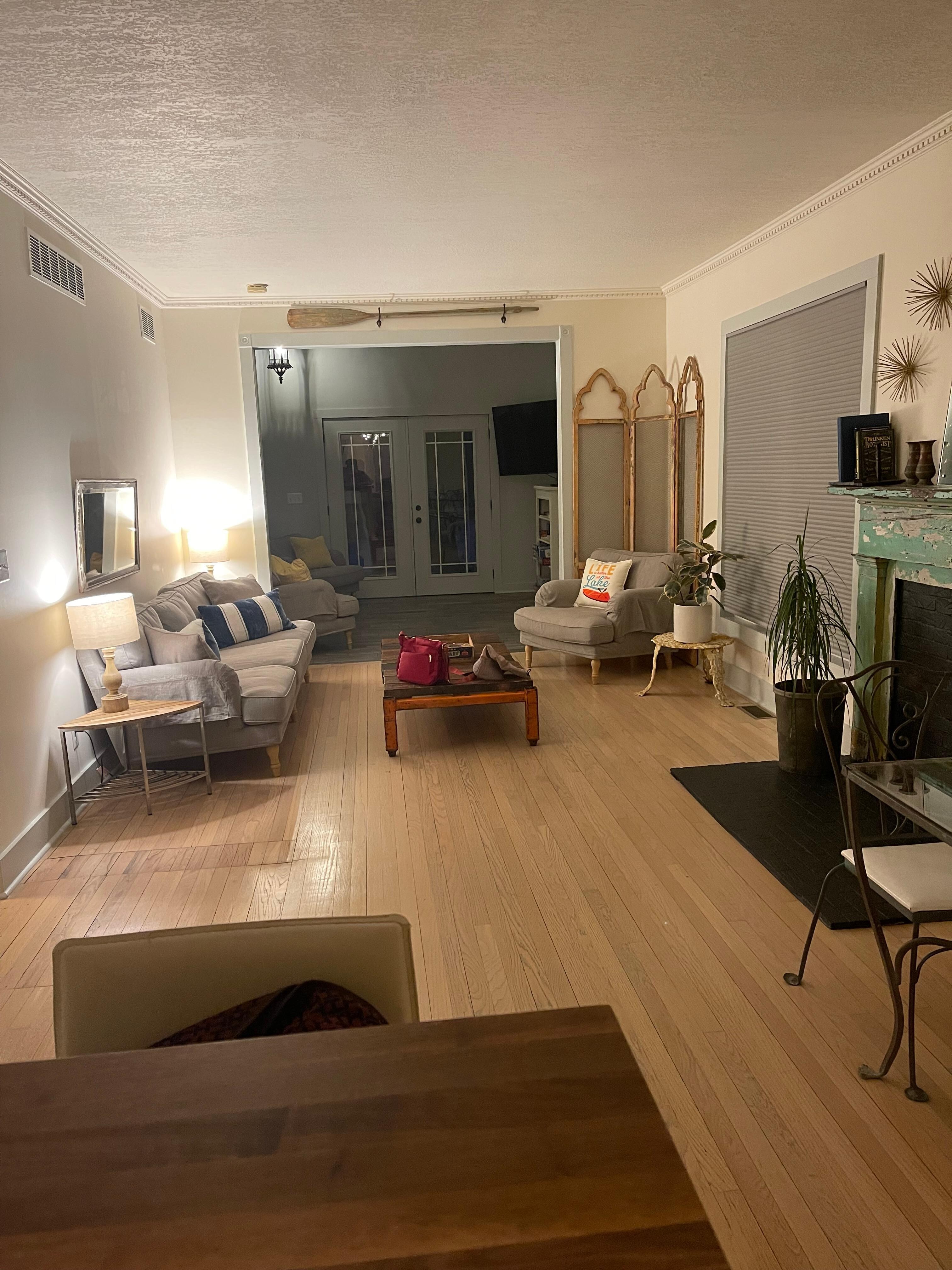Open sitting & dining area