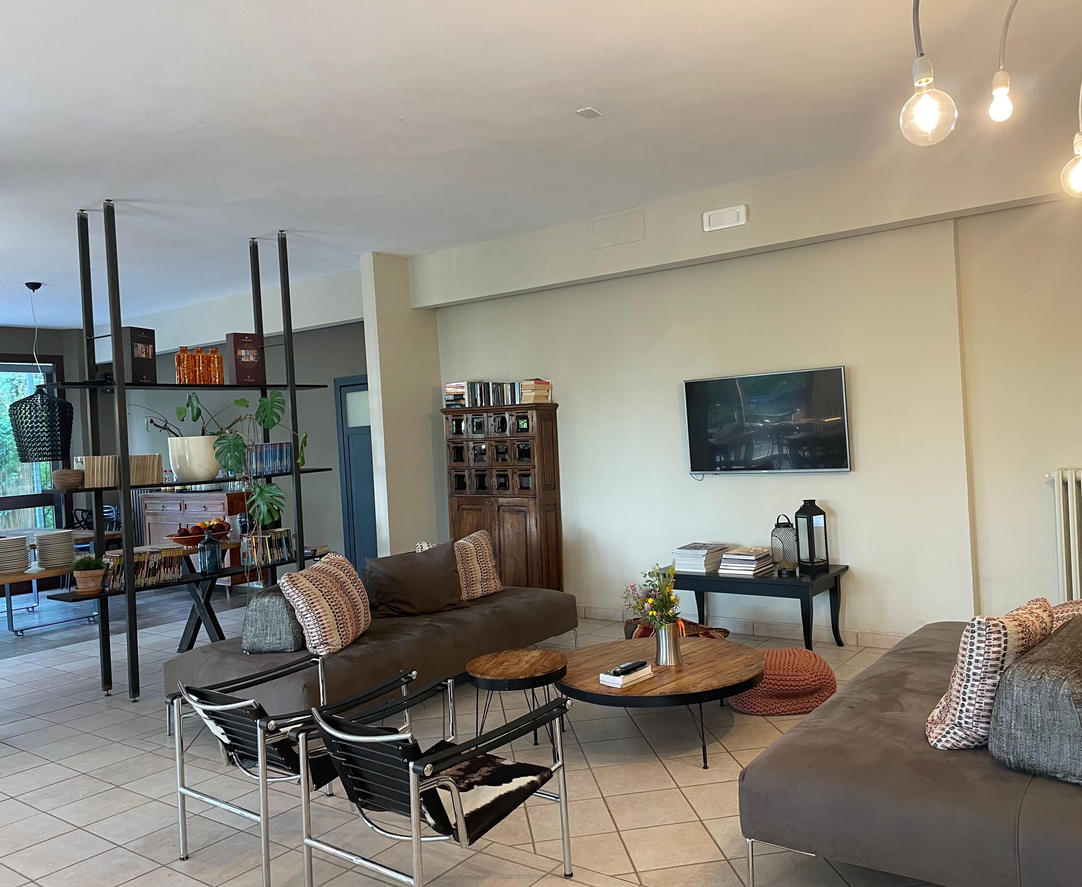 Lounge area 