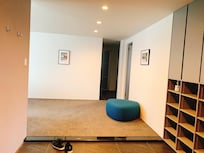 広ーいエントランス。スキー板やウエアを置く場所もあって快適そのもの!