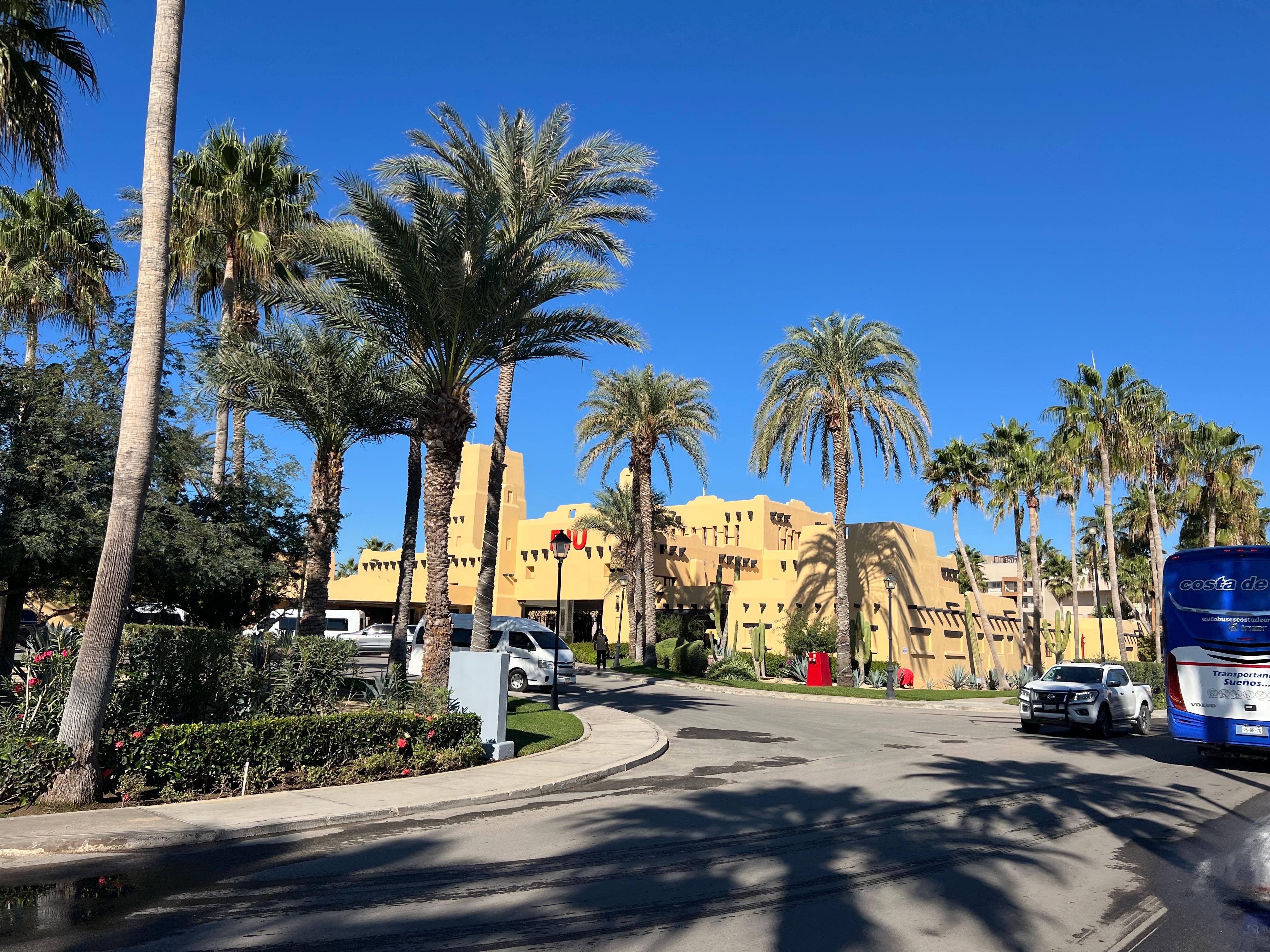 On the walk to Riu beach