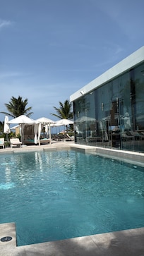 Serenity side pool