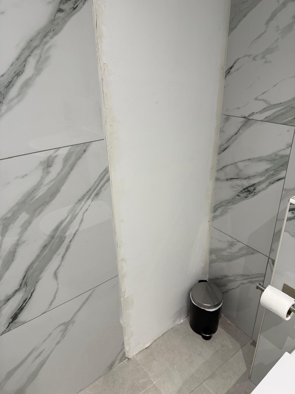 Unfinished / poor finish on the decorating of the rooms.