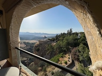 Jolie vue de la terrasse de la chambre