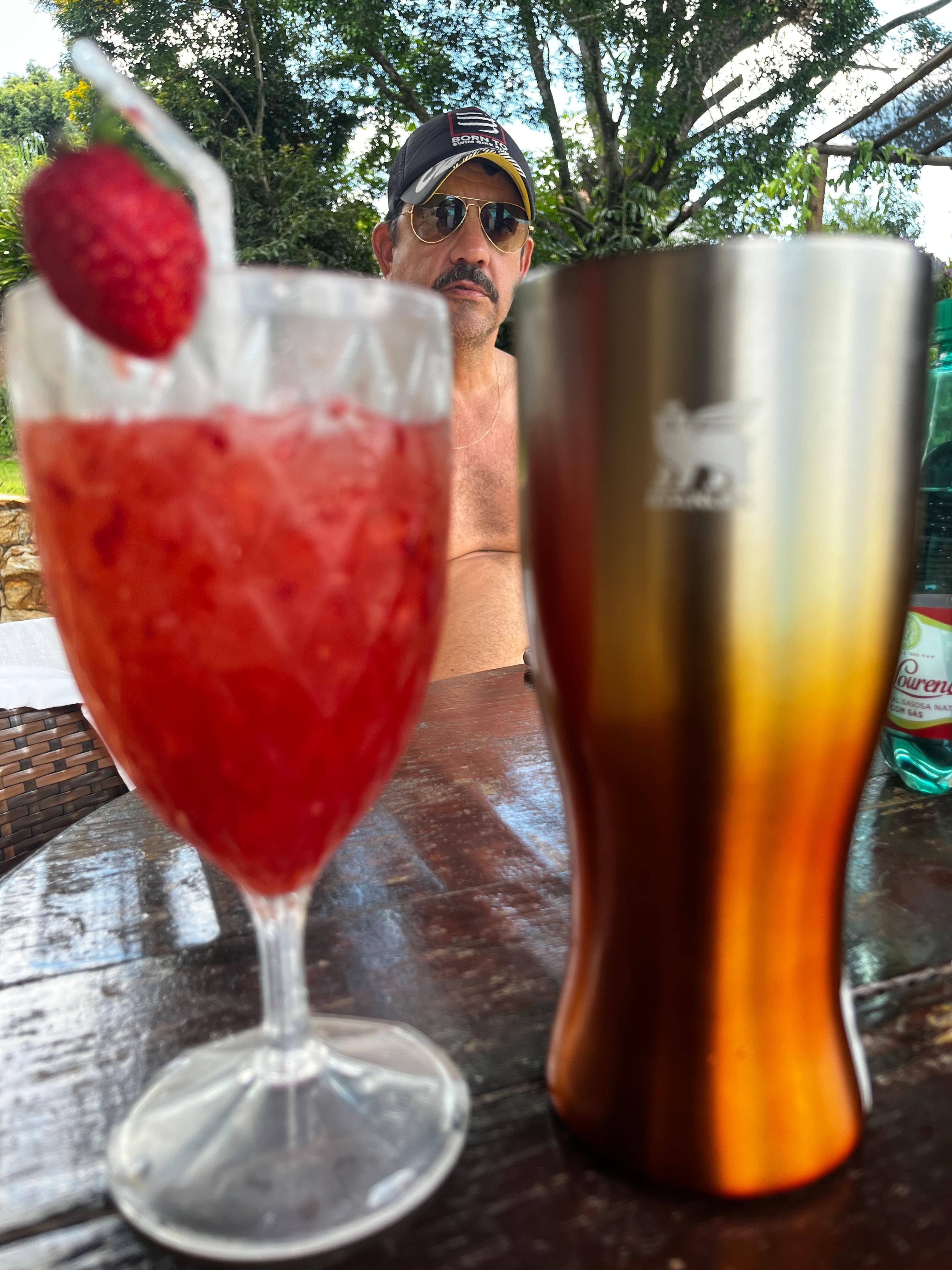 Caipirinha de morango 