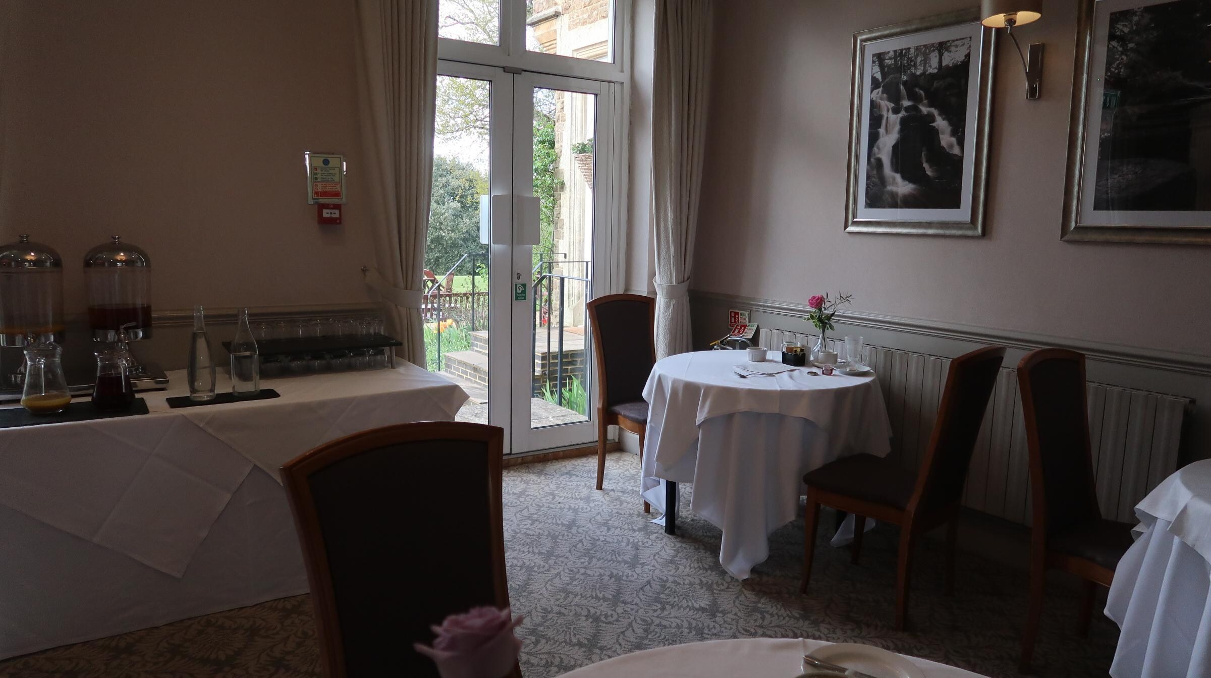 Breakfast arrangement