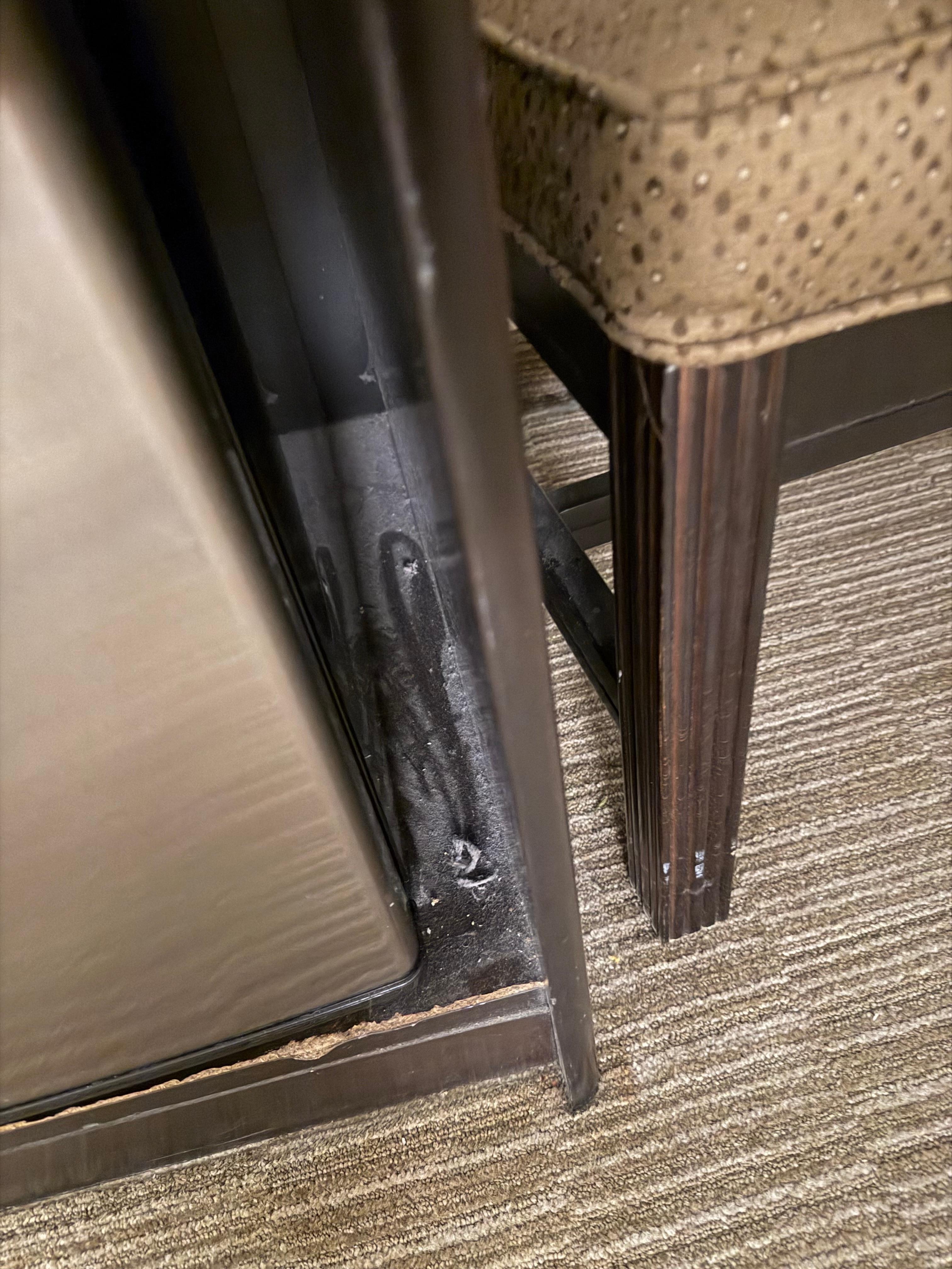 refrigerator cabinet right side, left side the same.