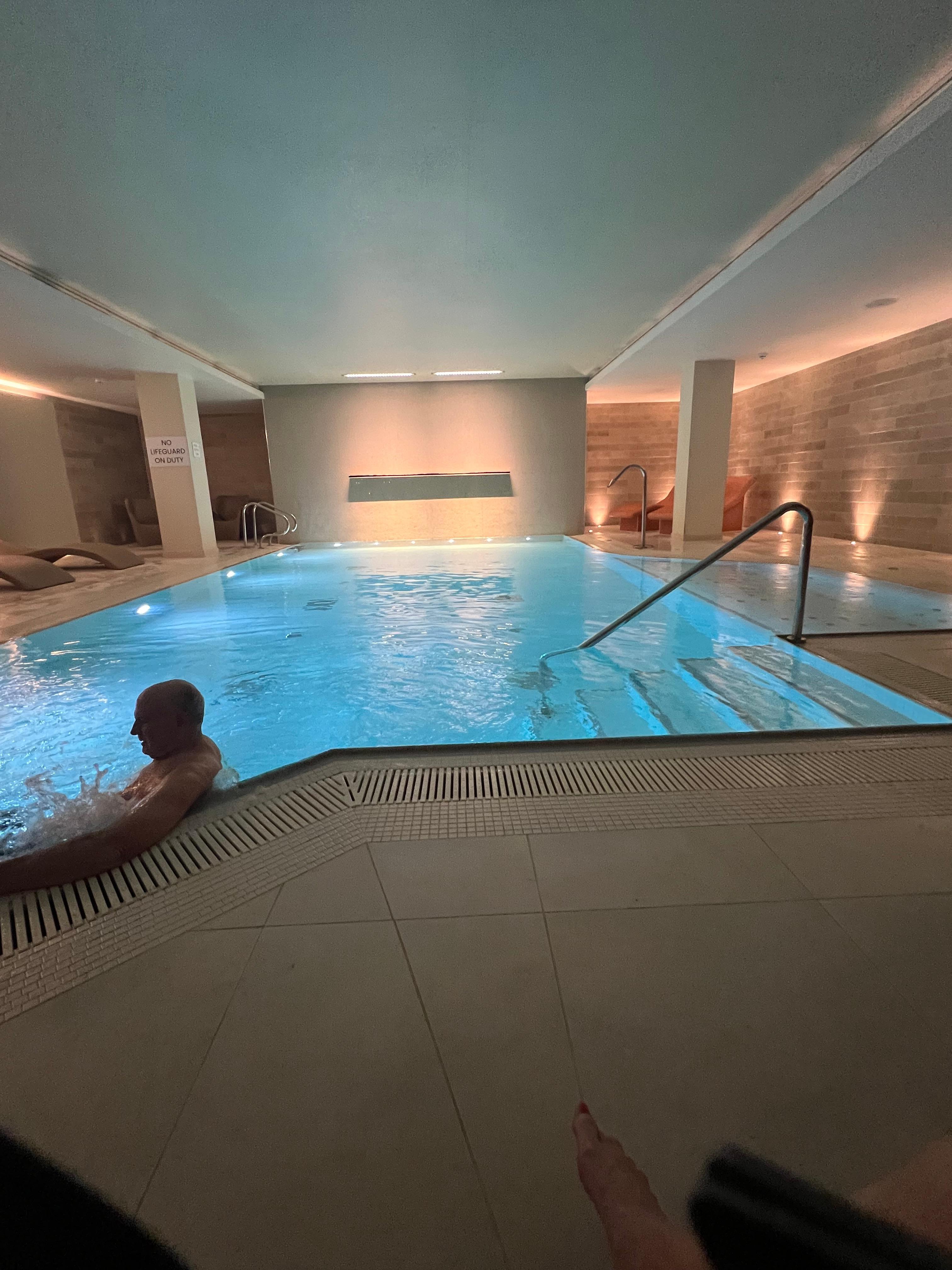 The gentle water fall on the wall is perfect cure for tired shoulders. 