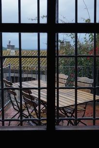 Vistas desde la puerta de acceso a la terraza en el comedor