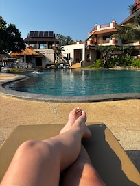 Pool side tanning beds
