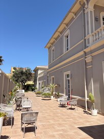 Side of building to reception and rooms.