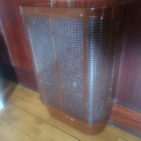 Dammigt. Dåligt städat spindelväv å Dammigt lite överallt