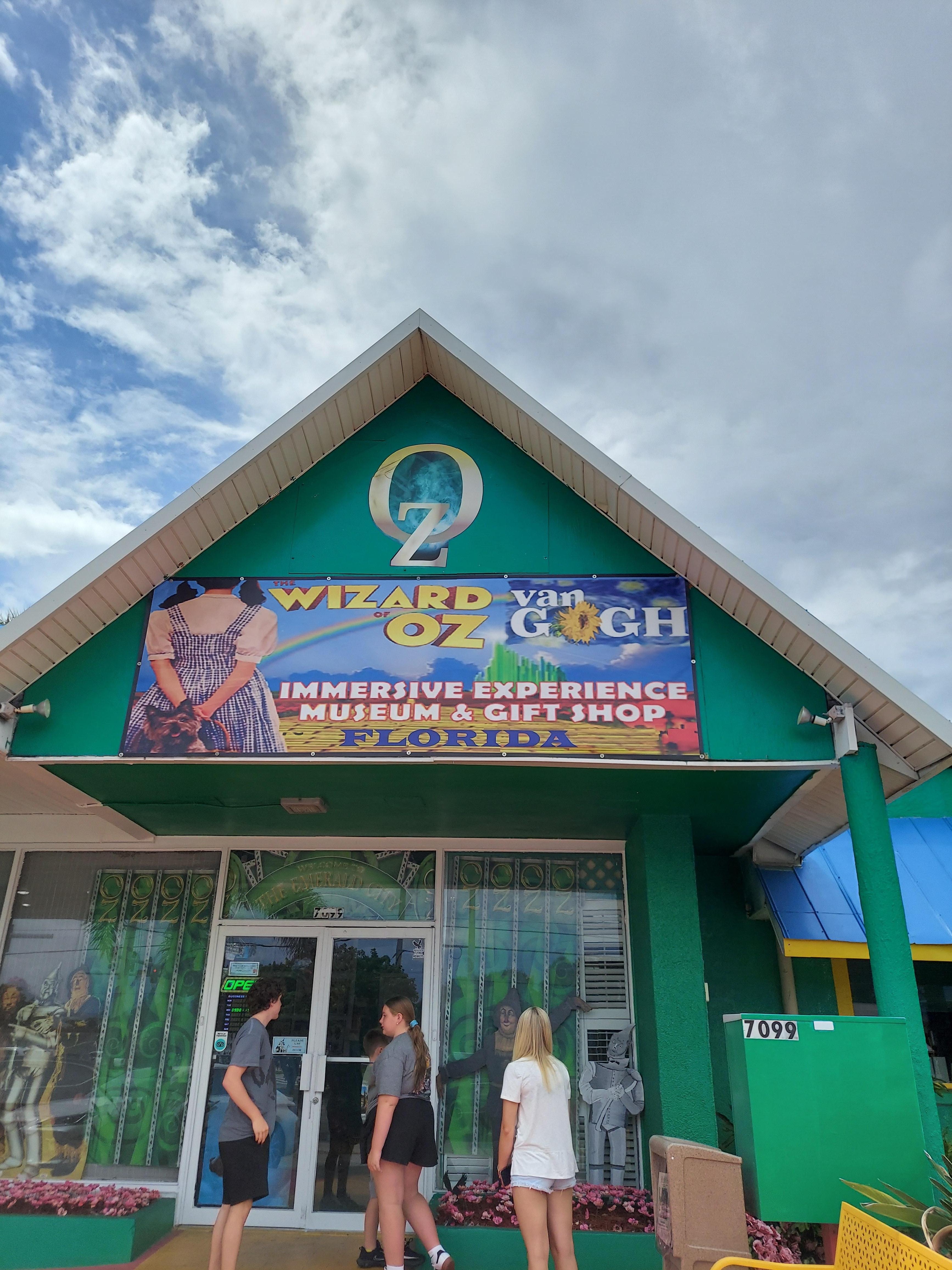 A neat museum. Especially the immersive room with the universe and Van Gogh exhibits.