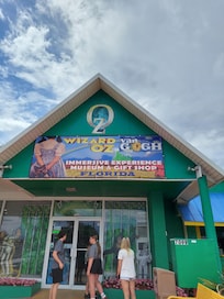 A neat museum. Especially the immersive room with the universe and Van Gogh exhibits.