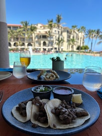 Lunch time by the pool!
