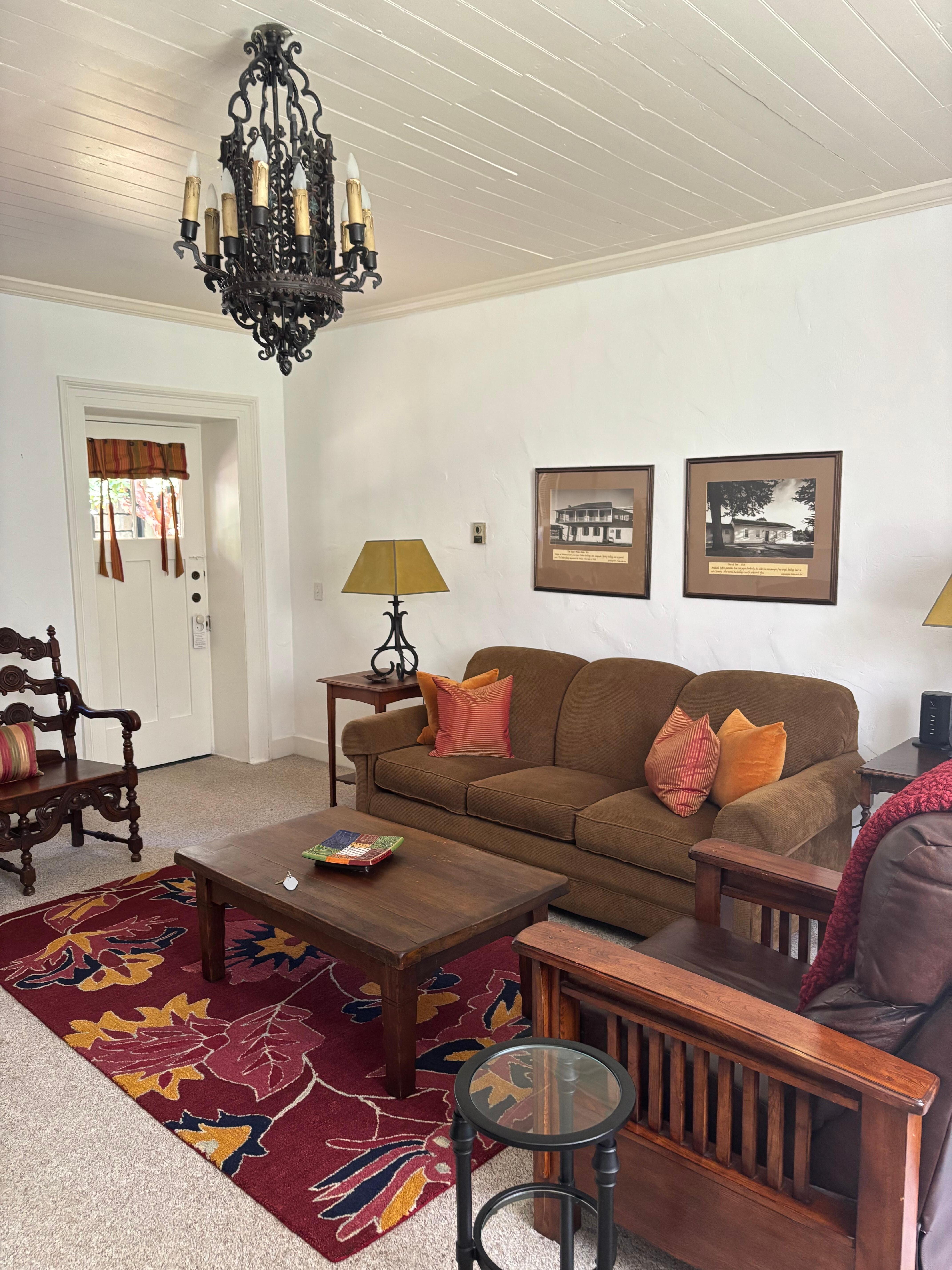 Living Room (large area and spacious)!