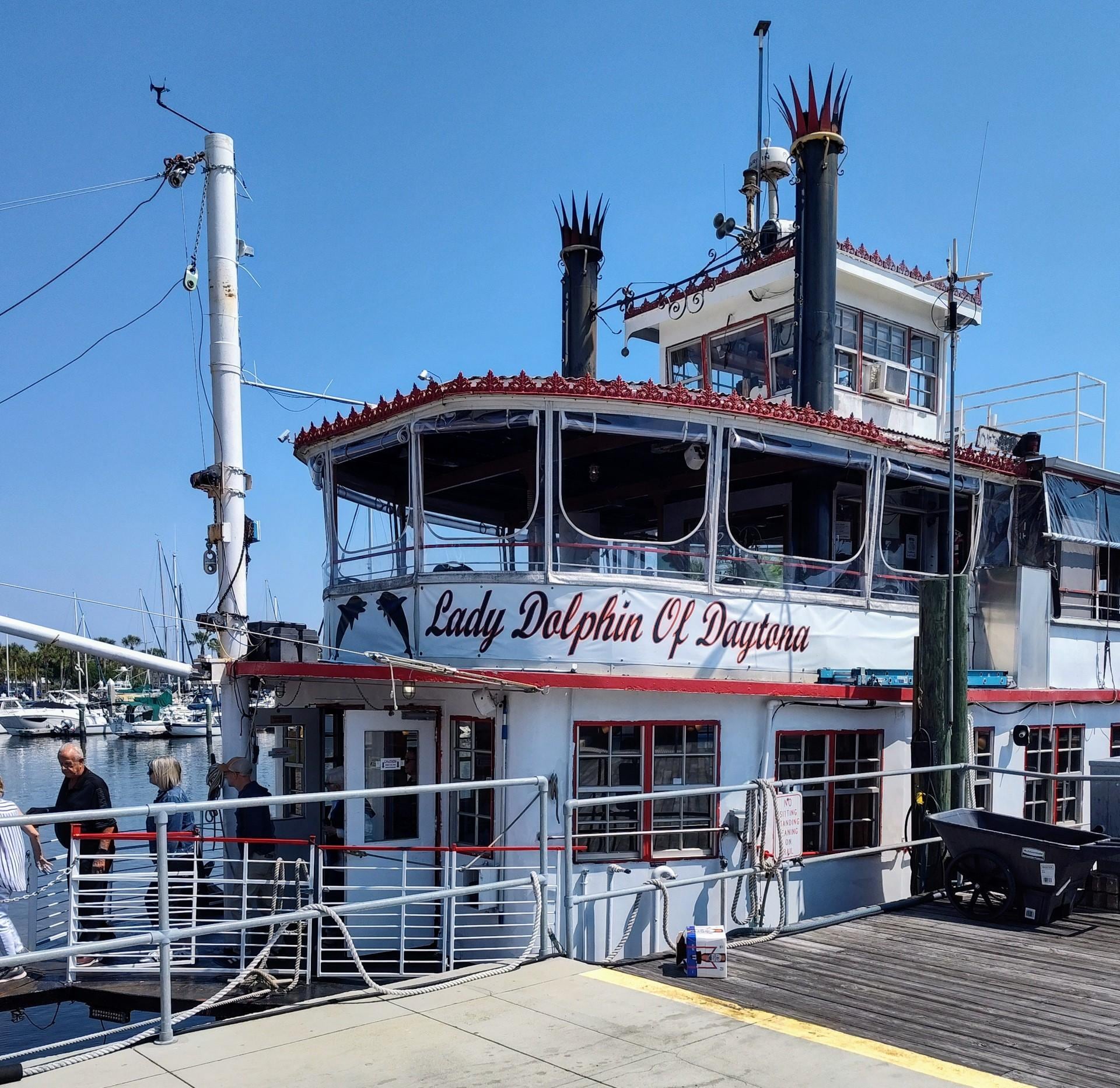 We enjoyed the dinner cruise out of Daytona Harbor. A great-value MUST!