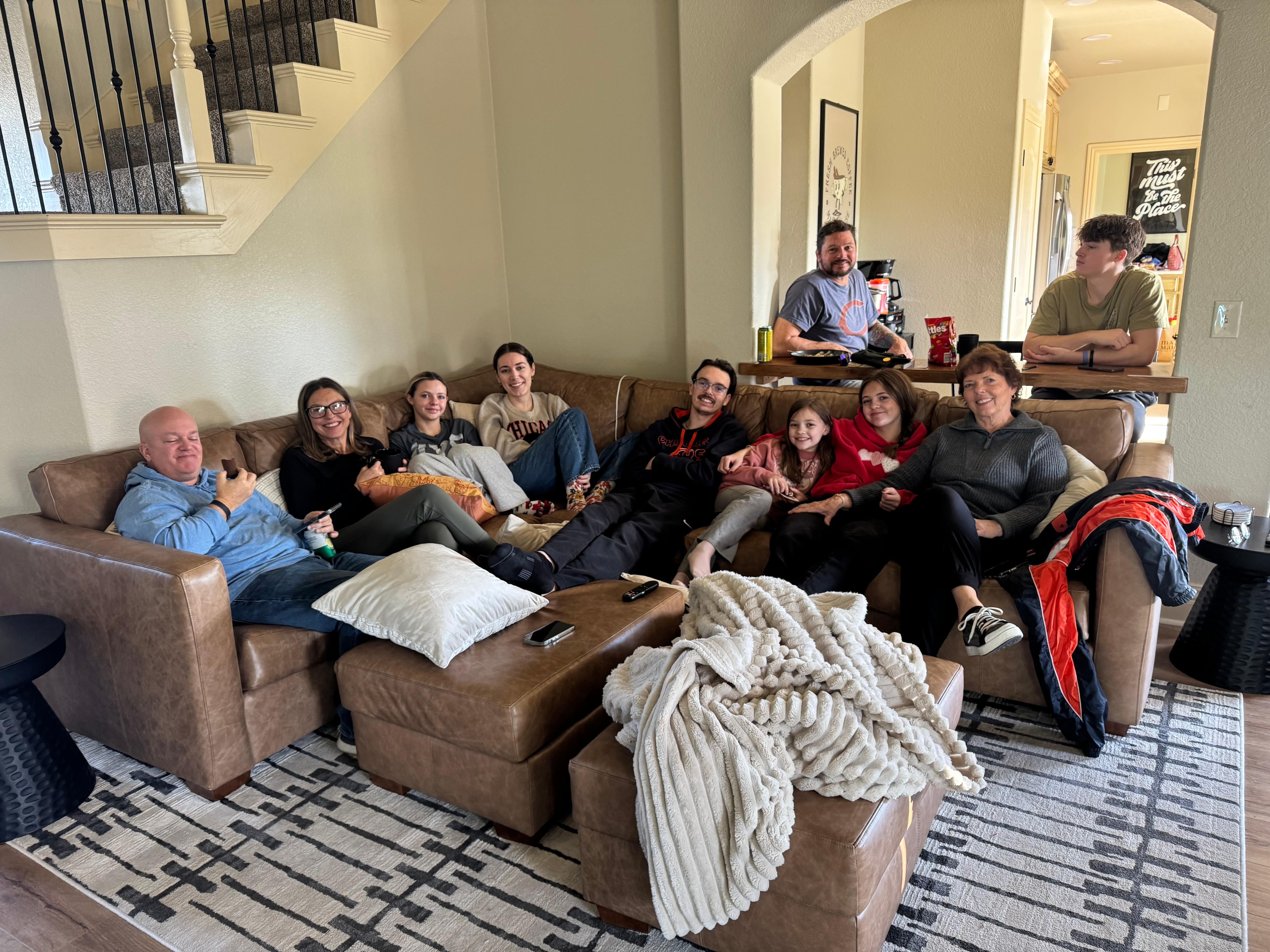 living room was comfortable and could seat a lot of people