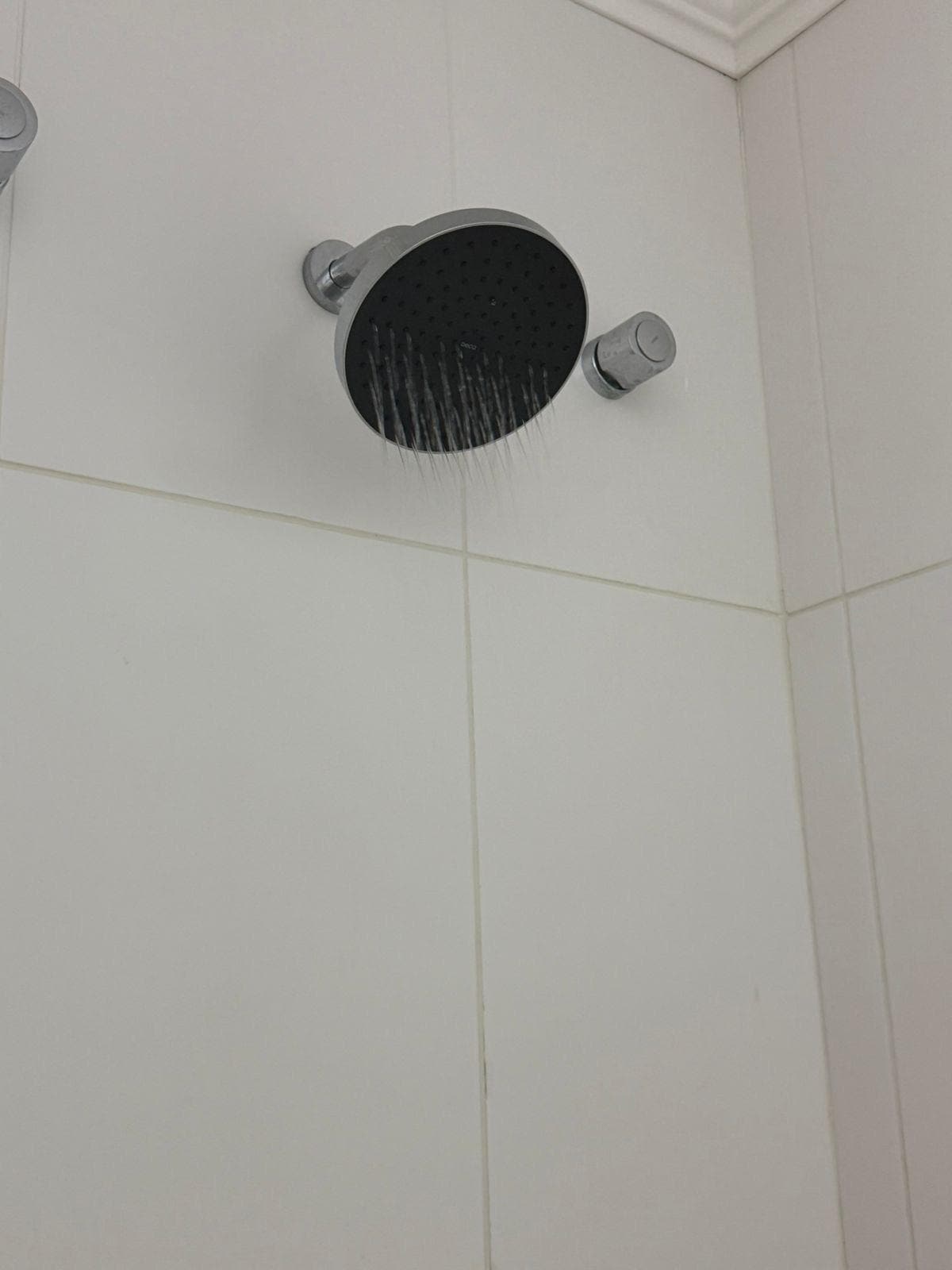 Pressão do chuveiro pela manhã 