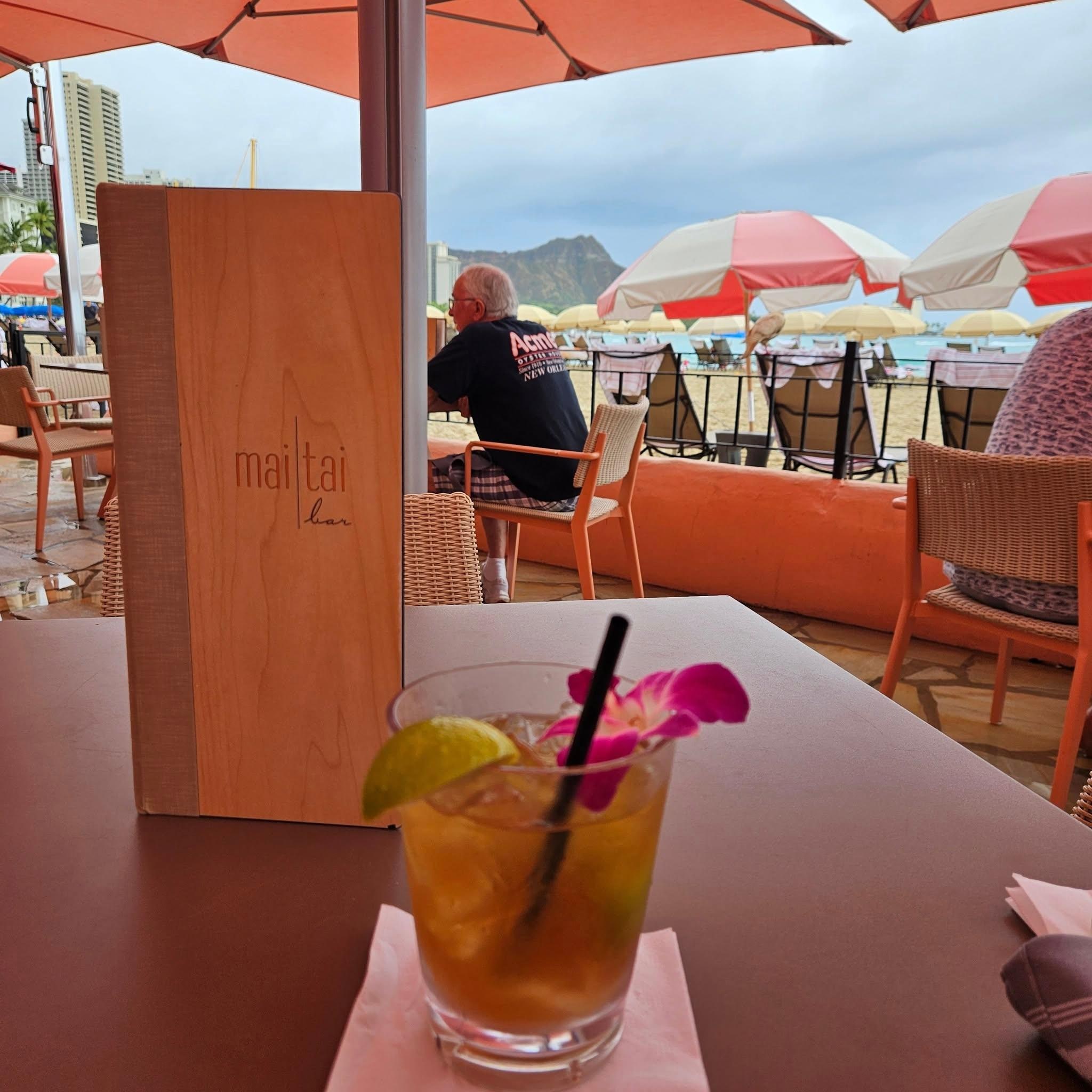 Mai Tai Bar with Diamond head.