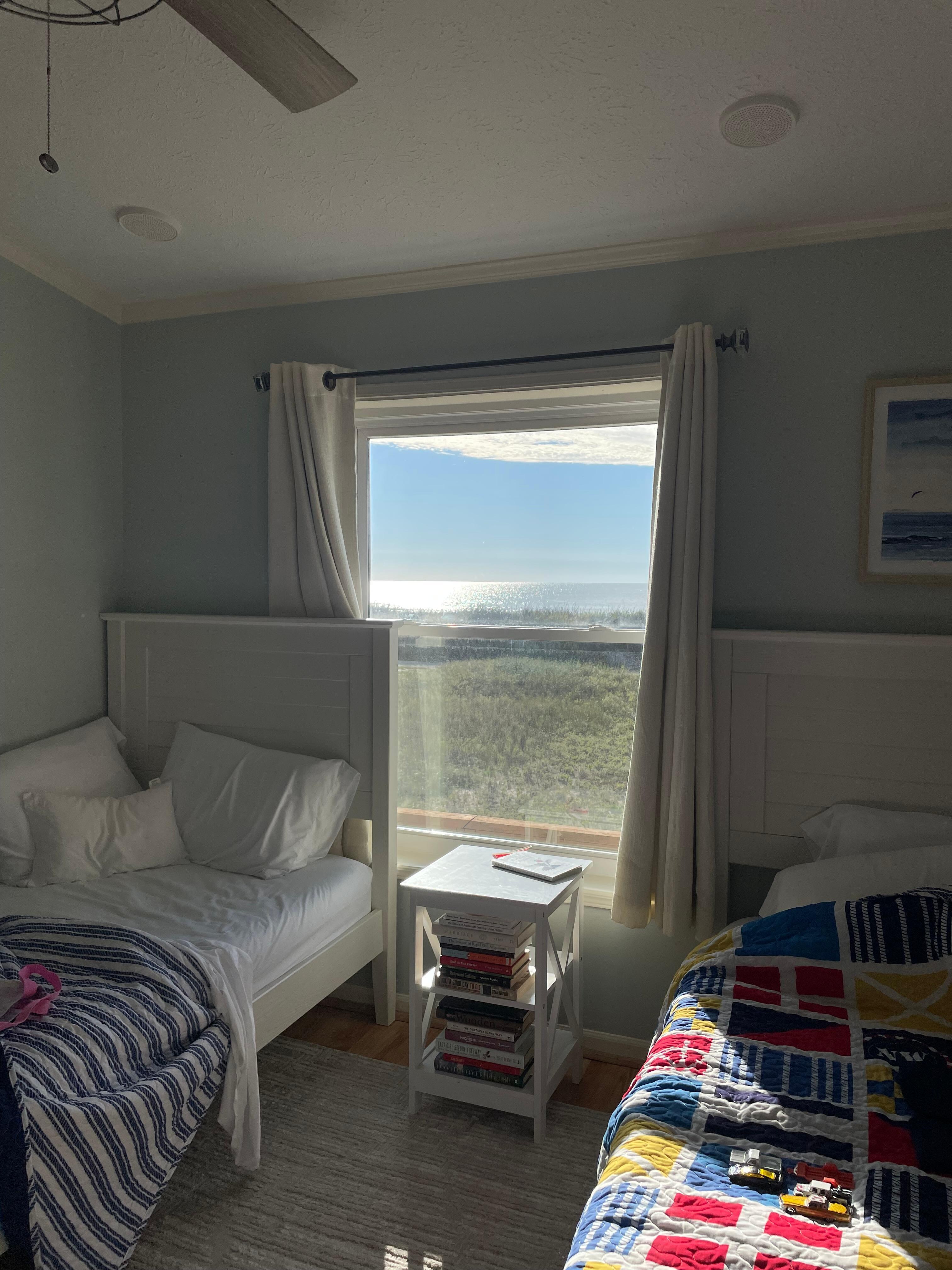 Twin bedroom with view