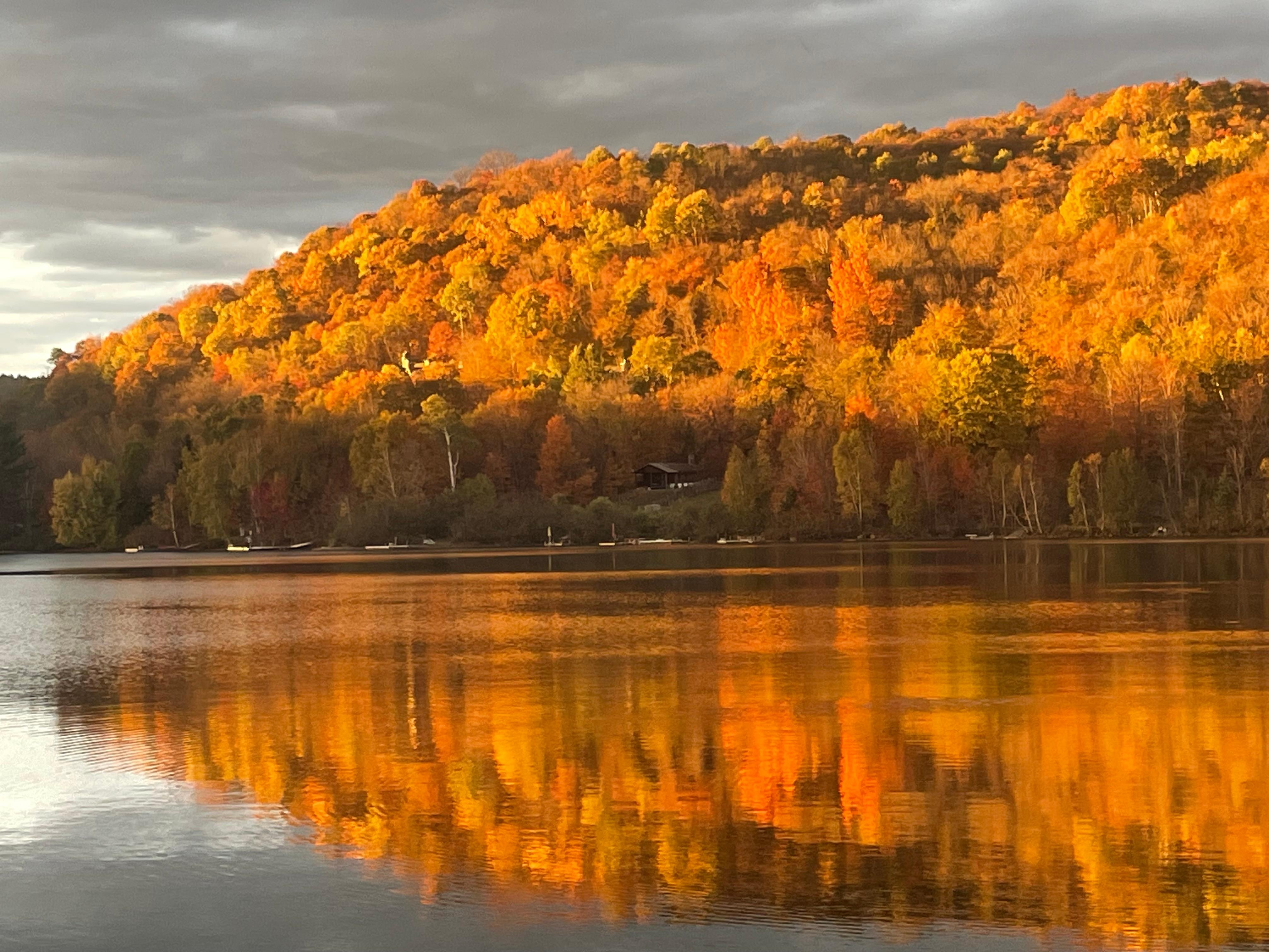 Lac Mercier at sunset in the fall