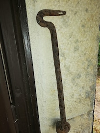 fermeture des volets complètement rouillés