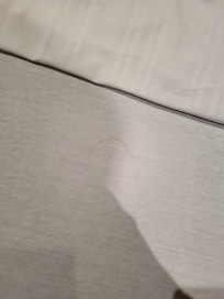 Bettlaken mit Haar
