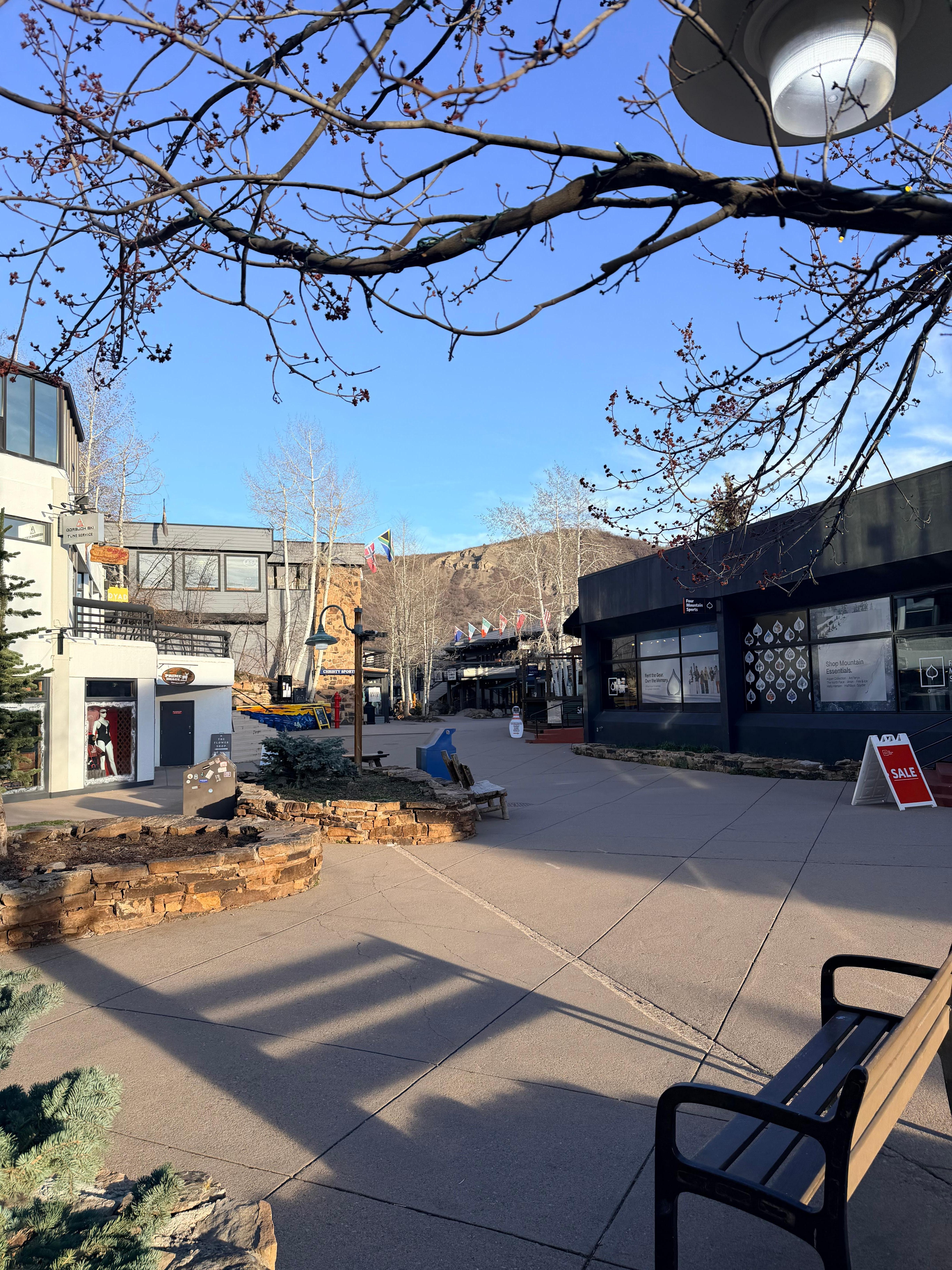 Snowmass Village Mall